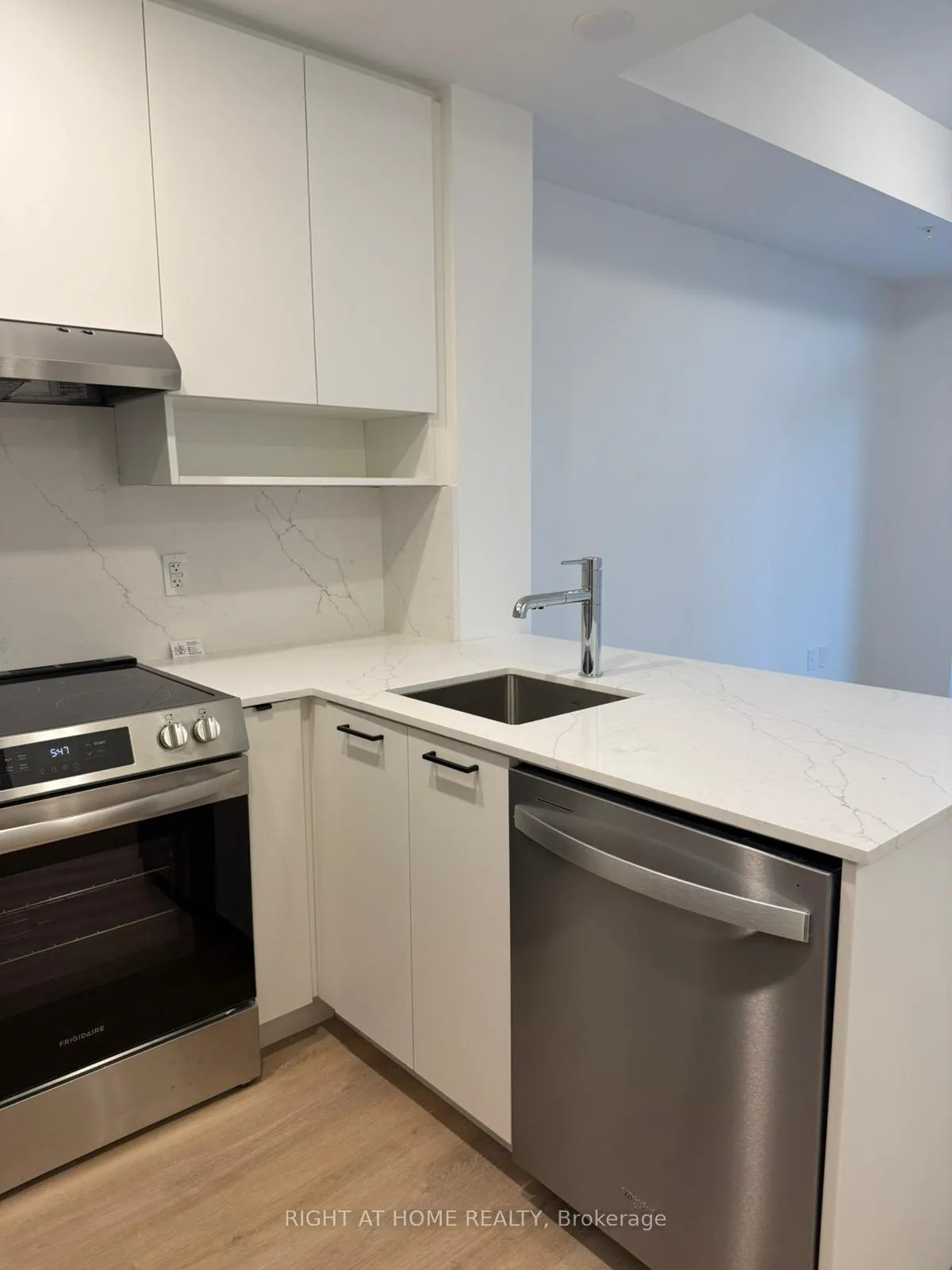 Photo 13 of Unit 710, 206 King Street W, Hamilton, Central — HOMEH