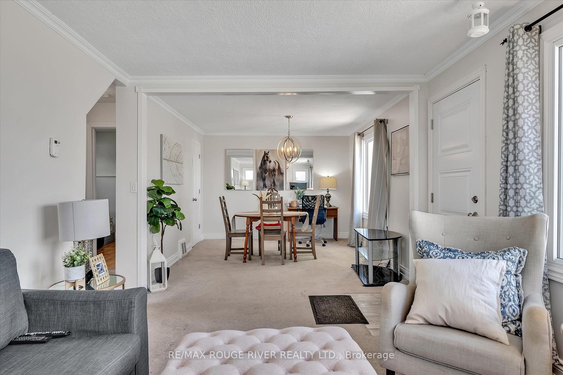 Photo 9 of 625 Towerhill Road, Peterborough, Northcrest Ward 5 — HOMEH