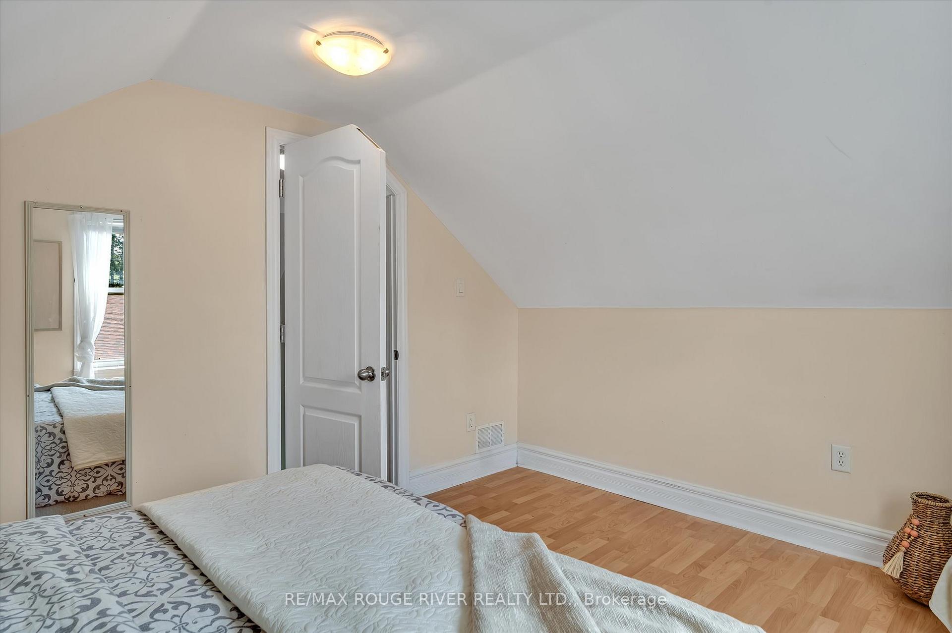 Photo 25 of 625 Towerhill Road, Peterborough, Northcrest Ward 5 — HOMEH
