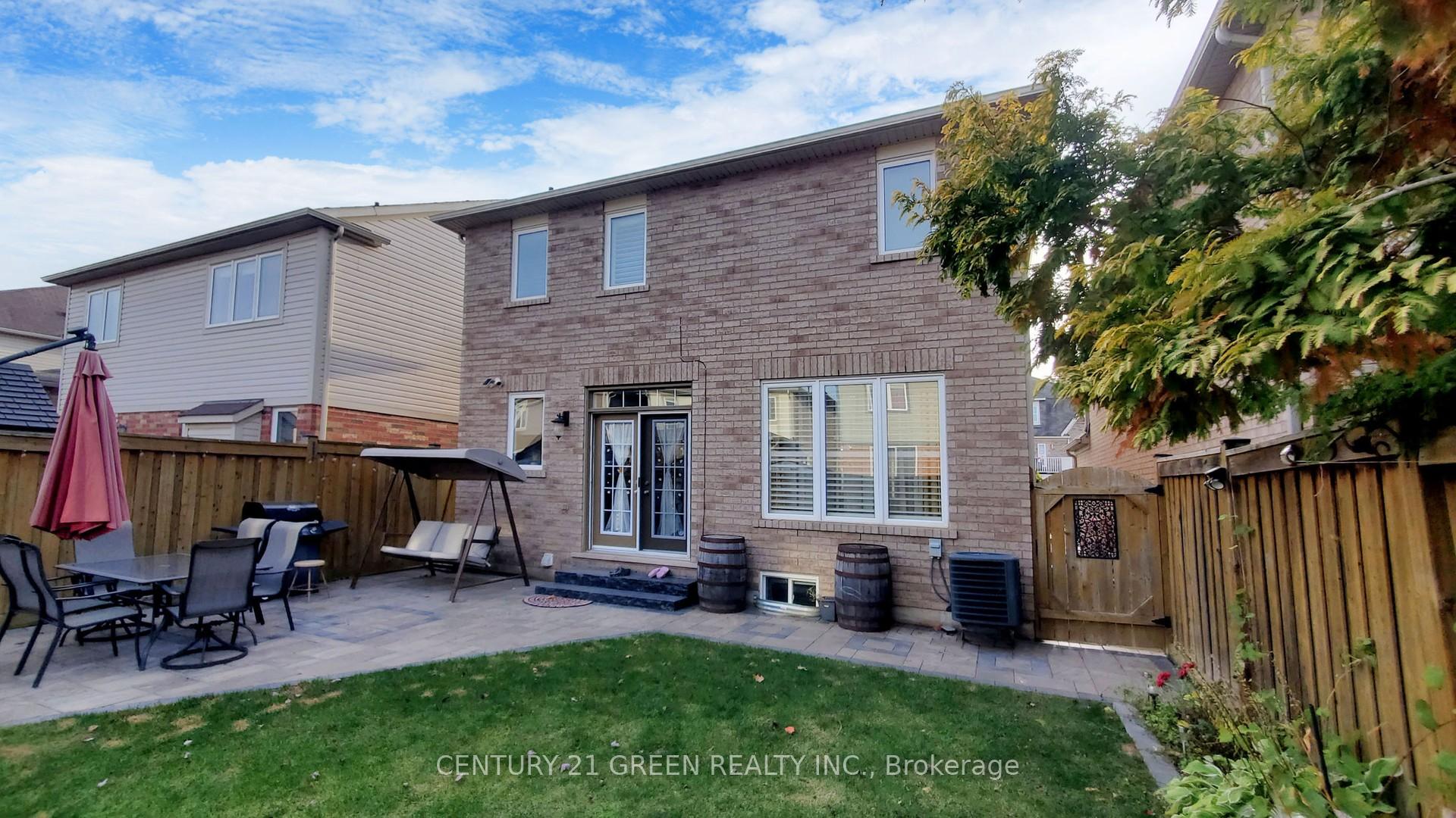 Photo 35 of 881 Minchin Way, Milton, Harrison — HOMEH