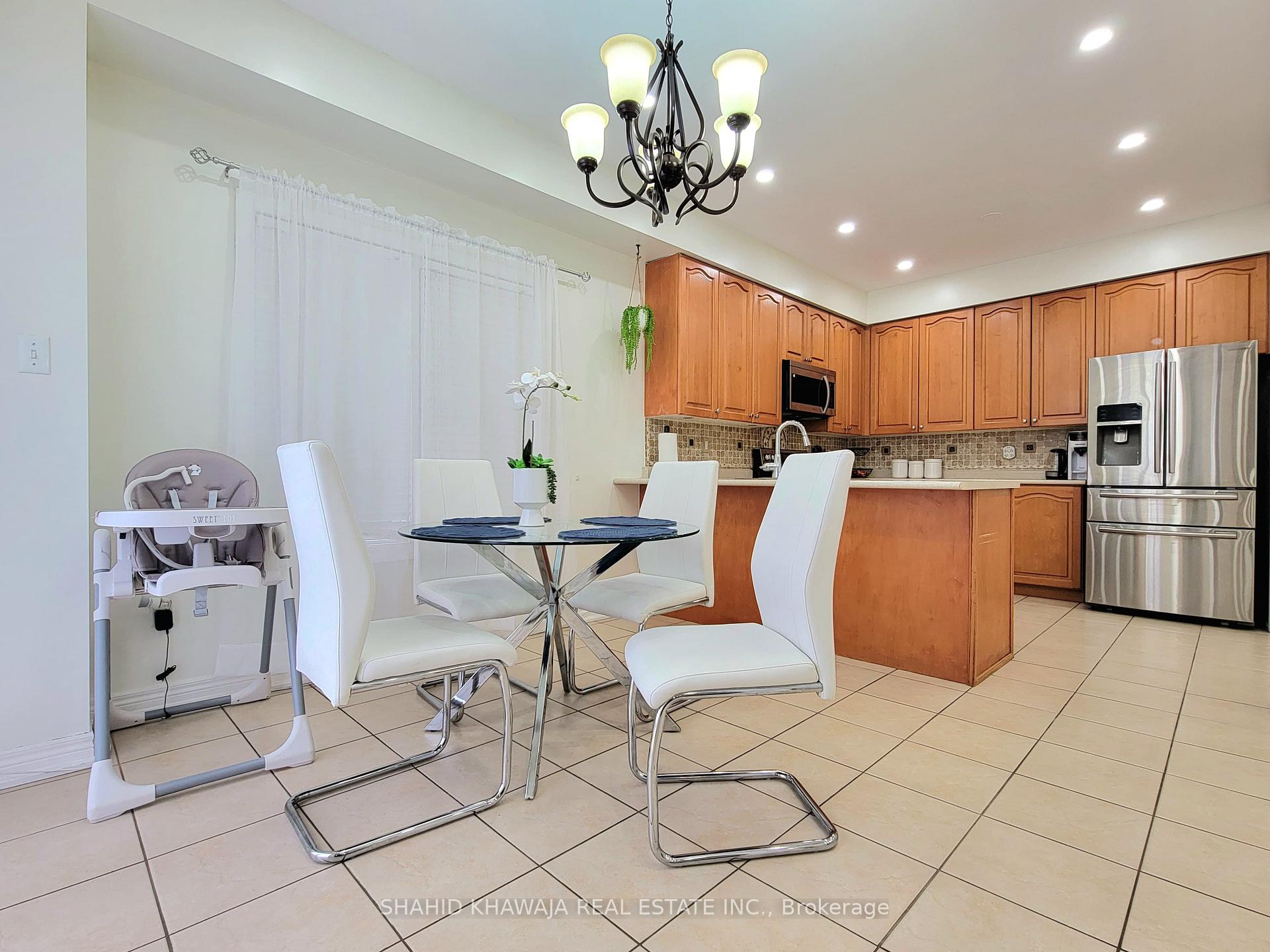 Photo 11 of 1051 McClenahan Crescent, Milton, Clarke — HOMEH
