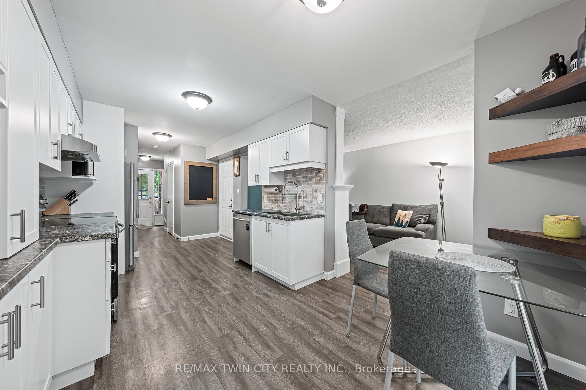 Photo 11 of 21 Graystone Court, Brant, Paris — HOMEH