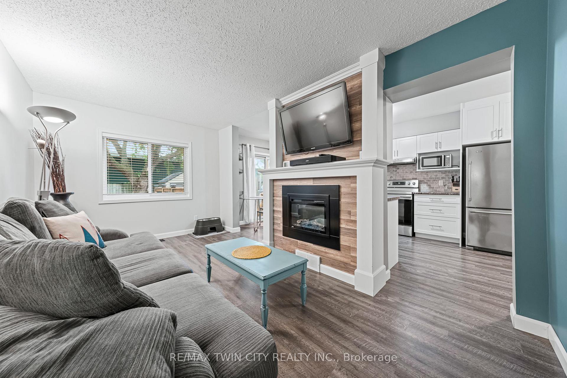 Photo 13 of 21 Graystone Court, Brant, Paris — HOMEH