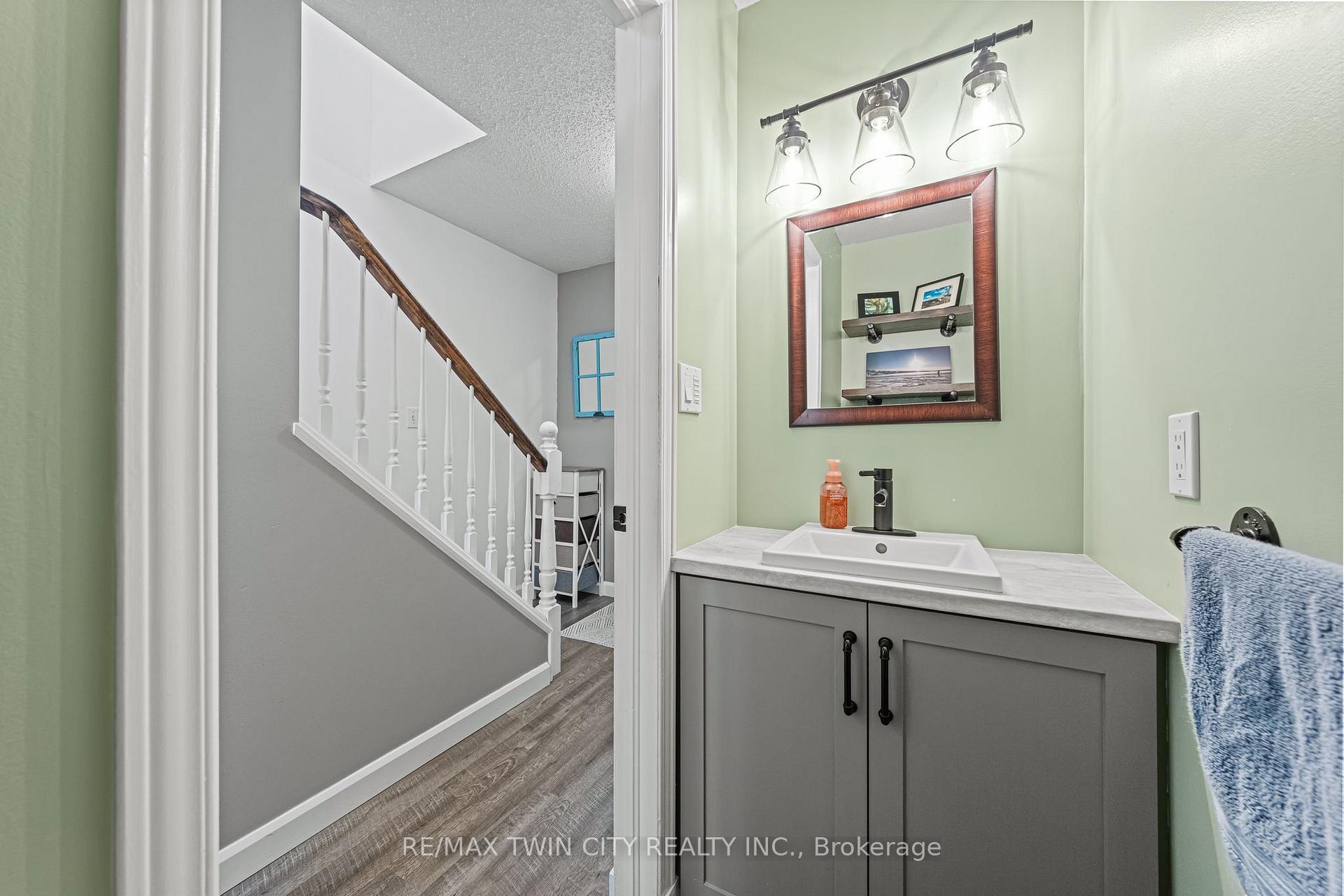 Photo 12 of 21 Graystone Court, Brant, Paris — HOMEH