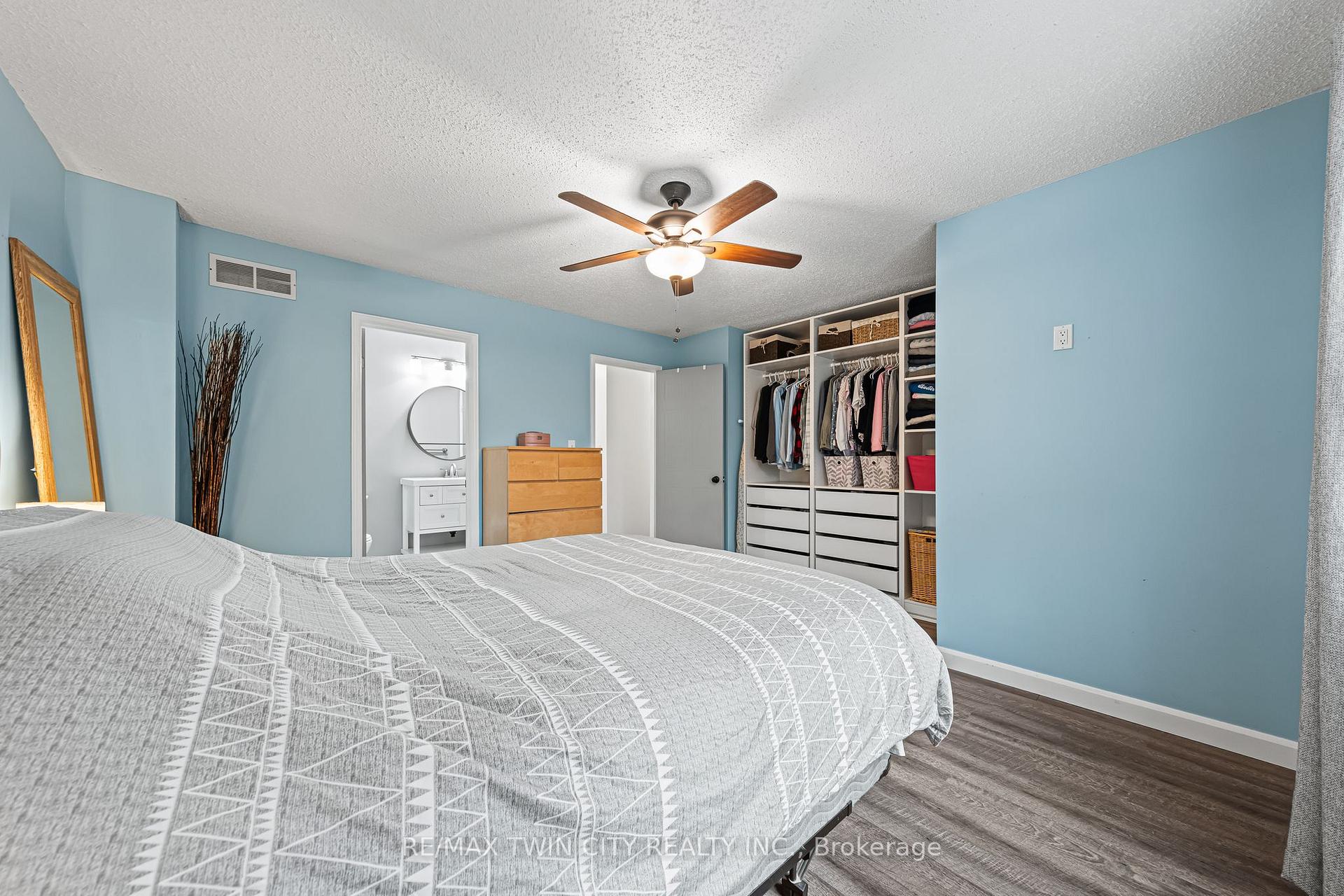 Photo 15 of 21 Graystone Court, Brant, Paris — HOMEH