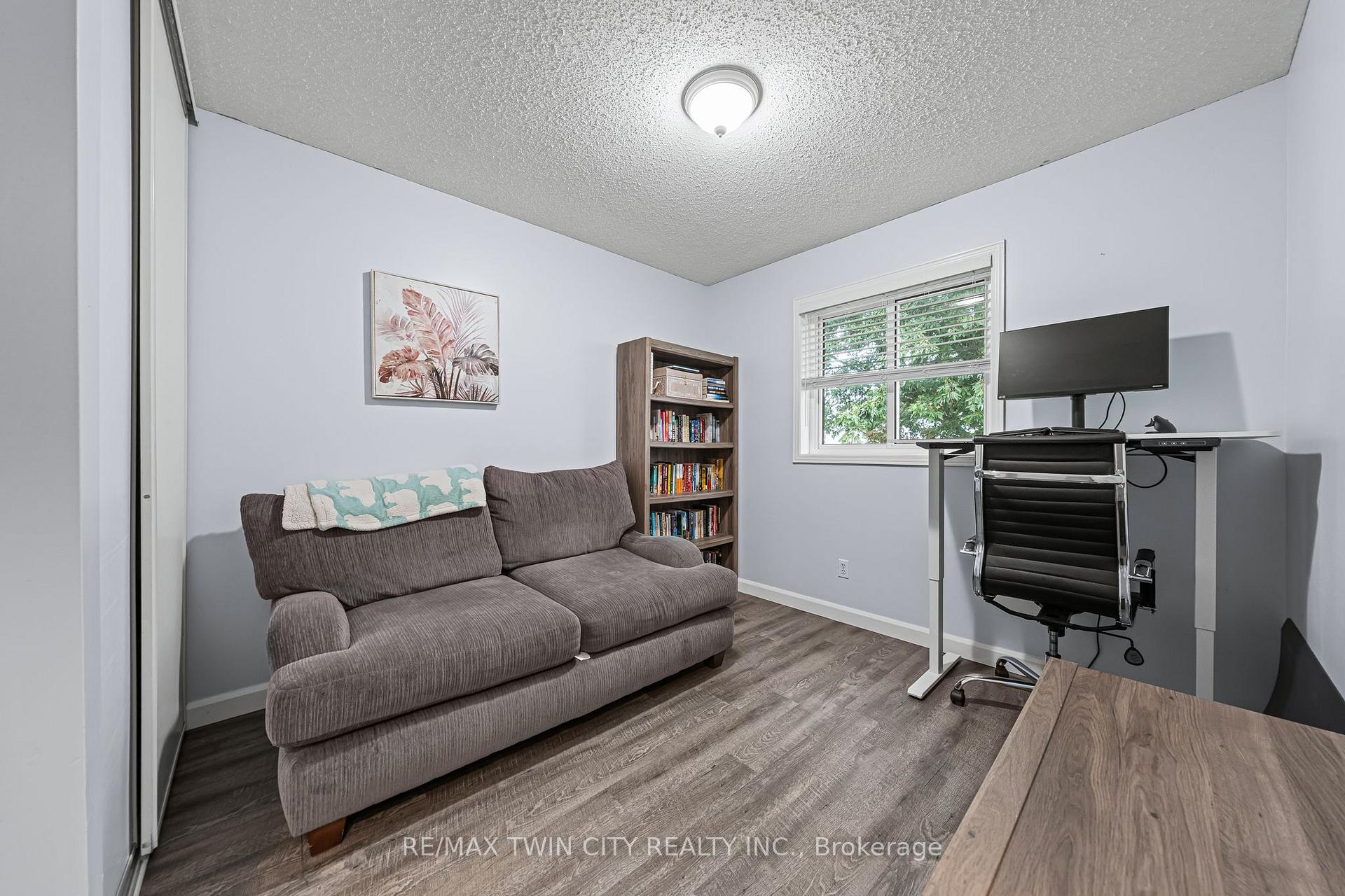Photo 17 of 21 Graystone Court, Brant, Paris — HOMEH