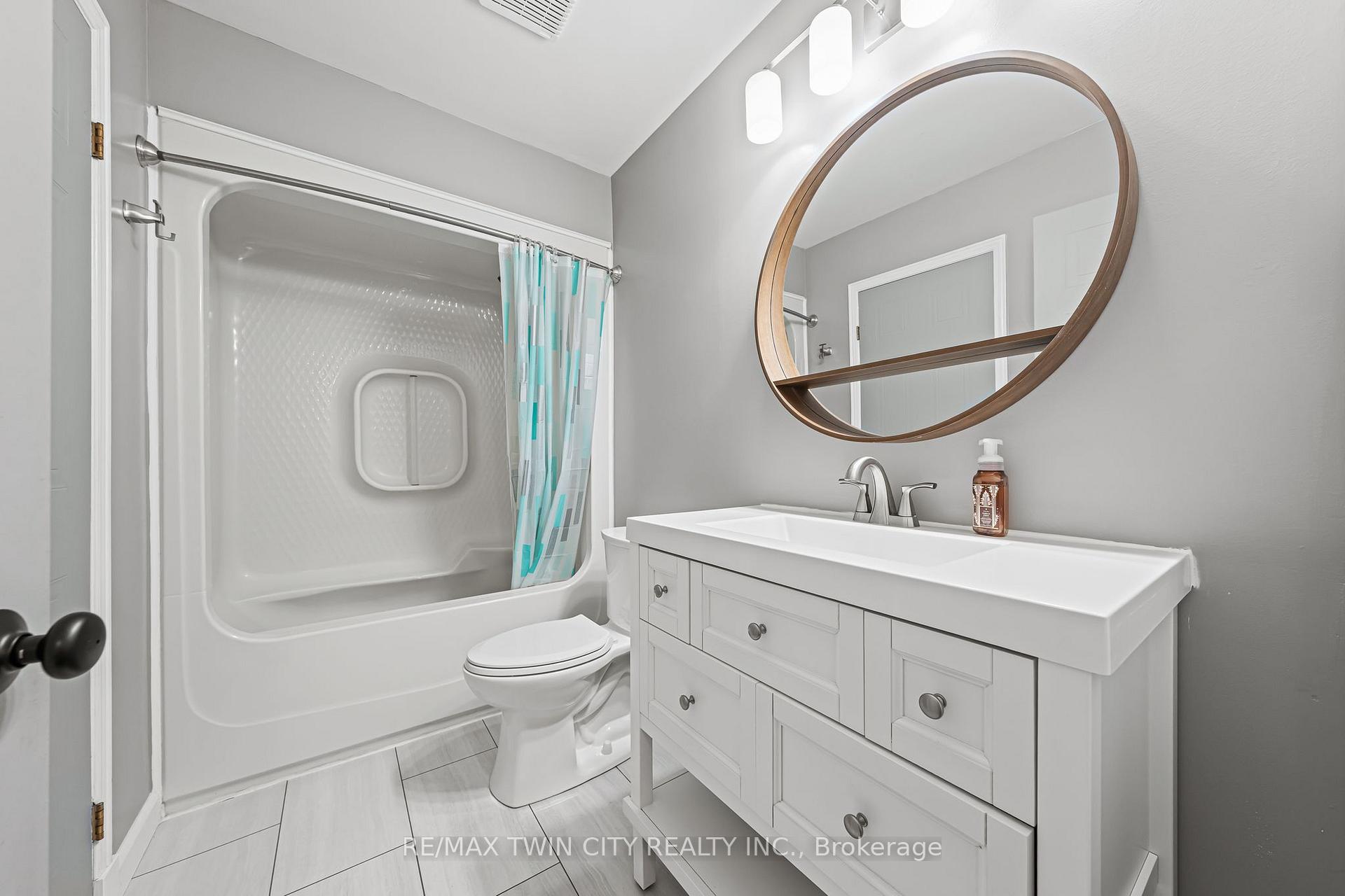 Photo 21 of 21 Graystone Court, Brant, Paris — HOMEH