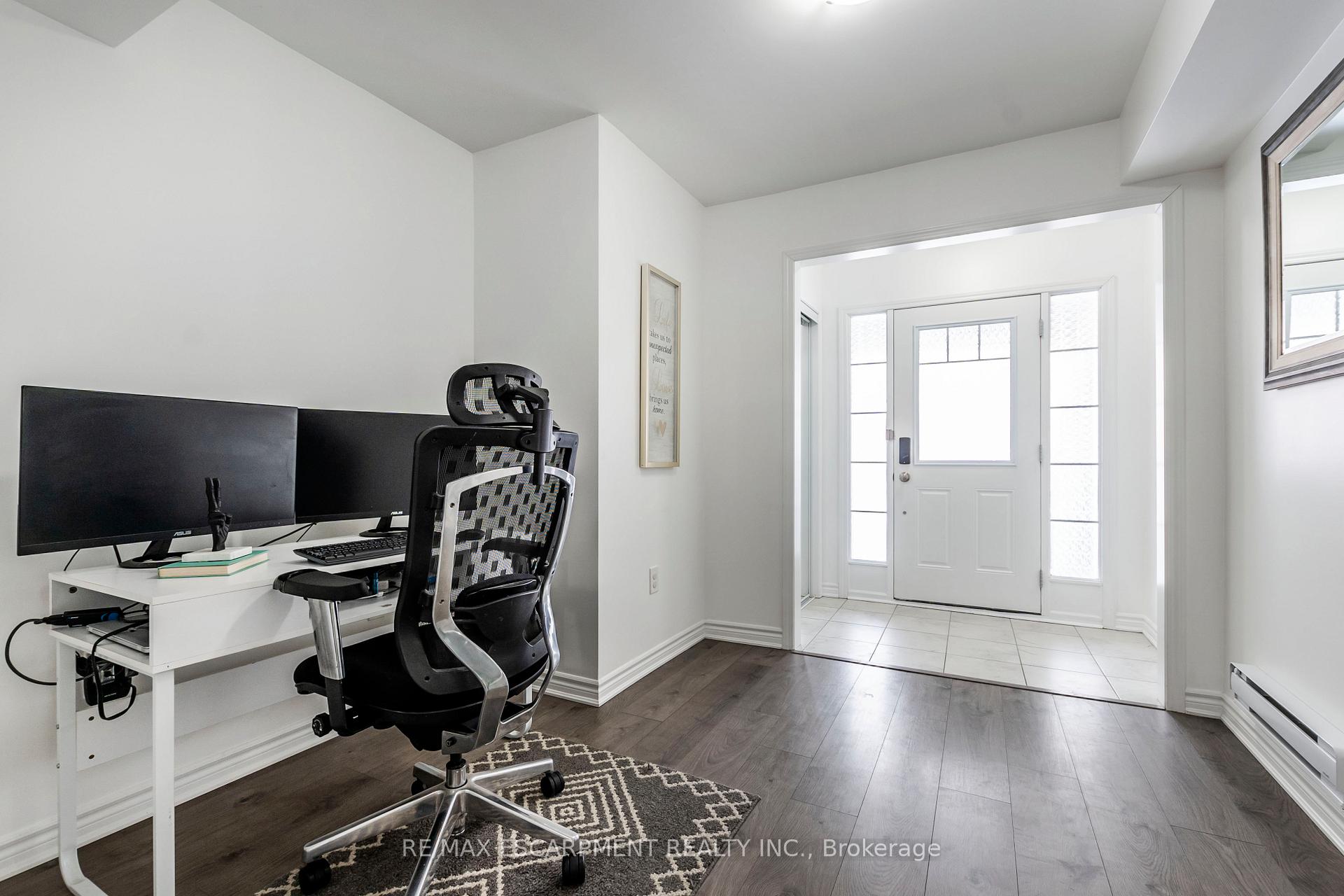 Photo 3 of 1139 Duignan Crescent, Milton, Ford — HOMEH