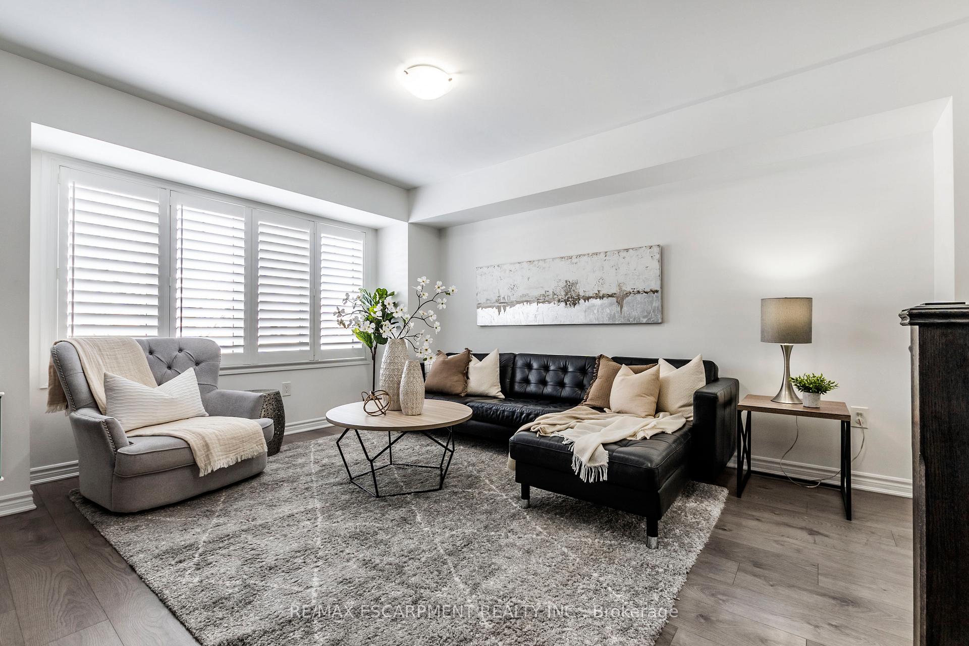 Photo 5 of 1139 Duignan Crescent, Milton, Ford — HOMEH
