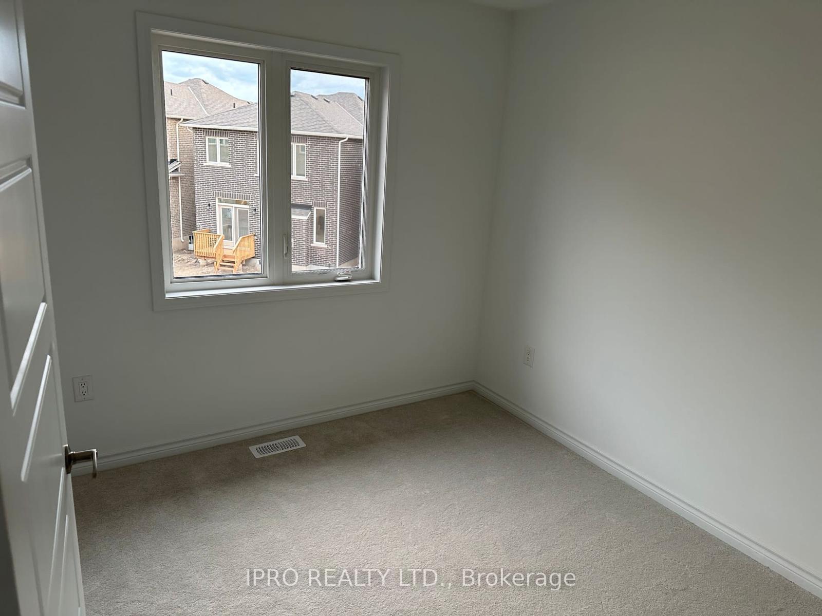 Photo 7 of 1760 Thames Circle, Milton, Bowes — HOMEH