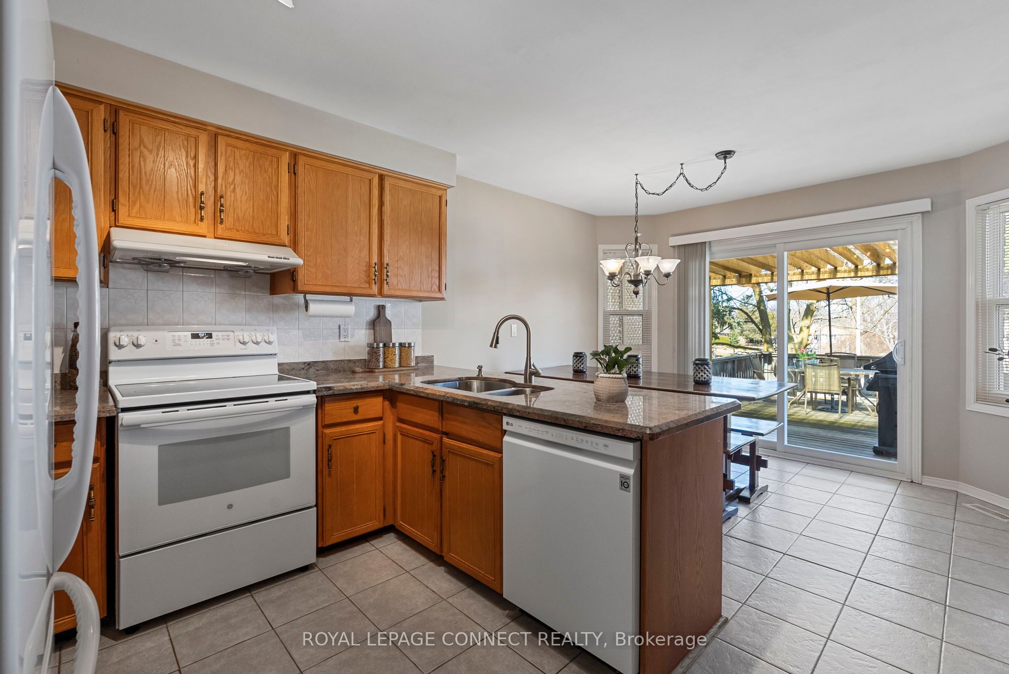 Photo 60 of 2 Milgate Place, Aurora, Aurora Highlands — HOMEH