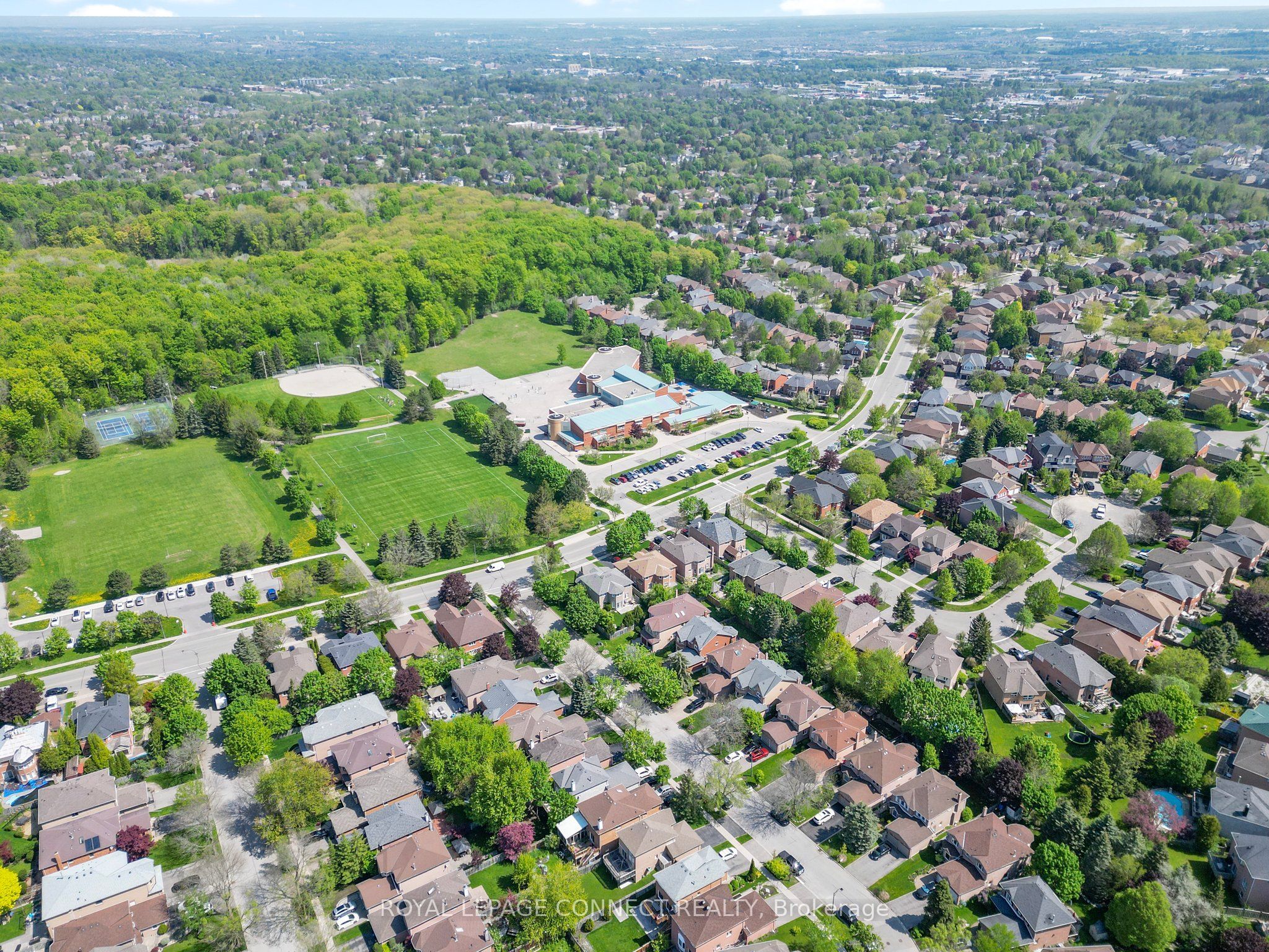 Photo 100 of 2 Milgate Place, Aurora, Aurora Highlands — HOMEH