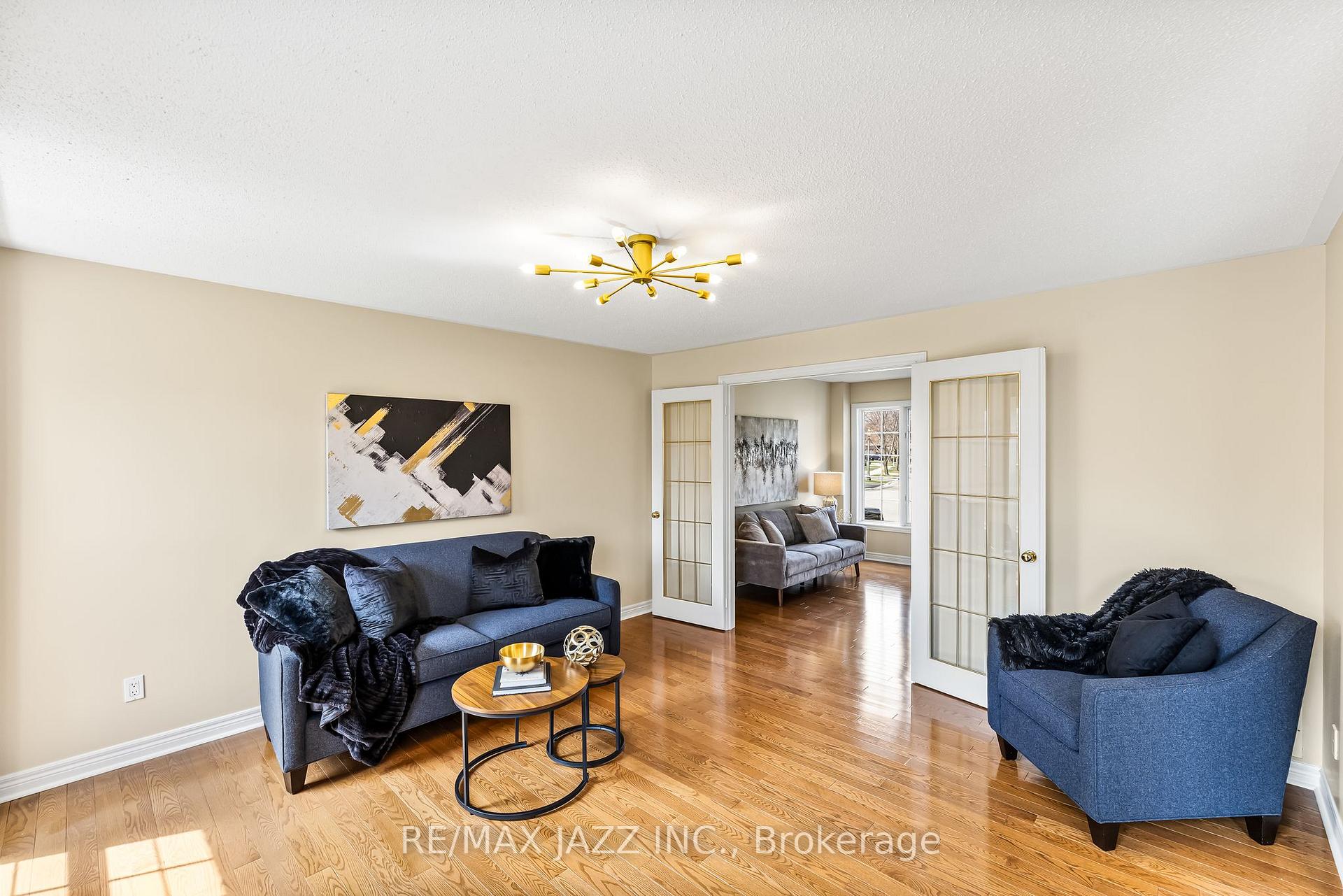 Photo 9 of 21 Mortimer Crescent, Ajax, Central West — HOMEH
