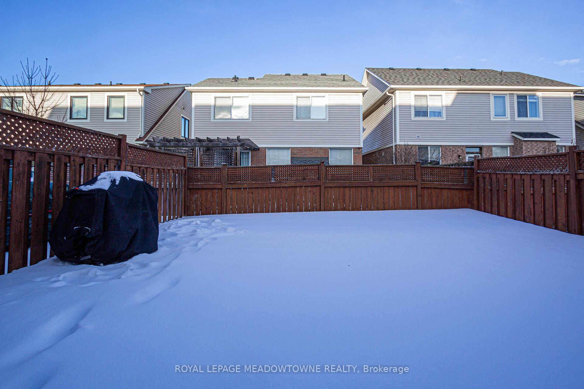 Photo 32 of 431 Baverstock Crescent, Milton, Clarke — HOMEH