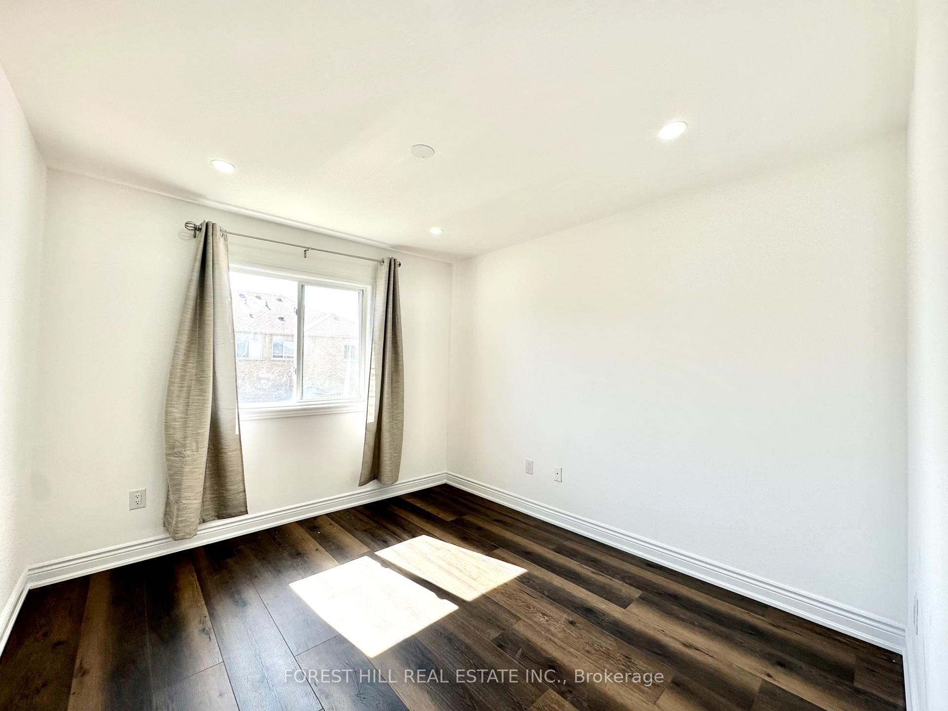Photo 16 of 237 Fleming Drive, Milton, Dempsey — HOMEH