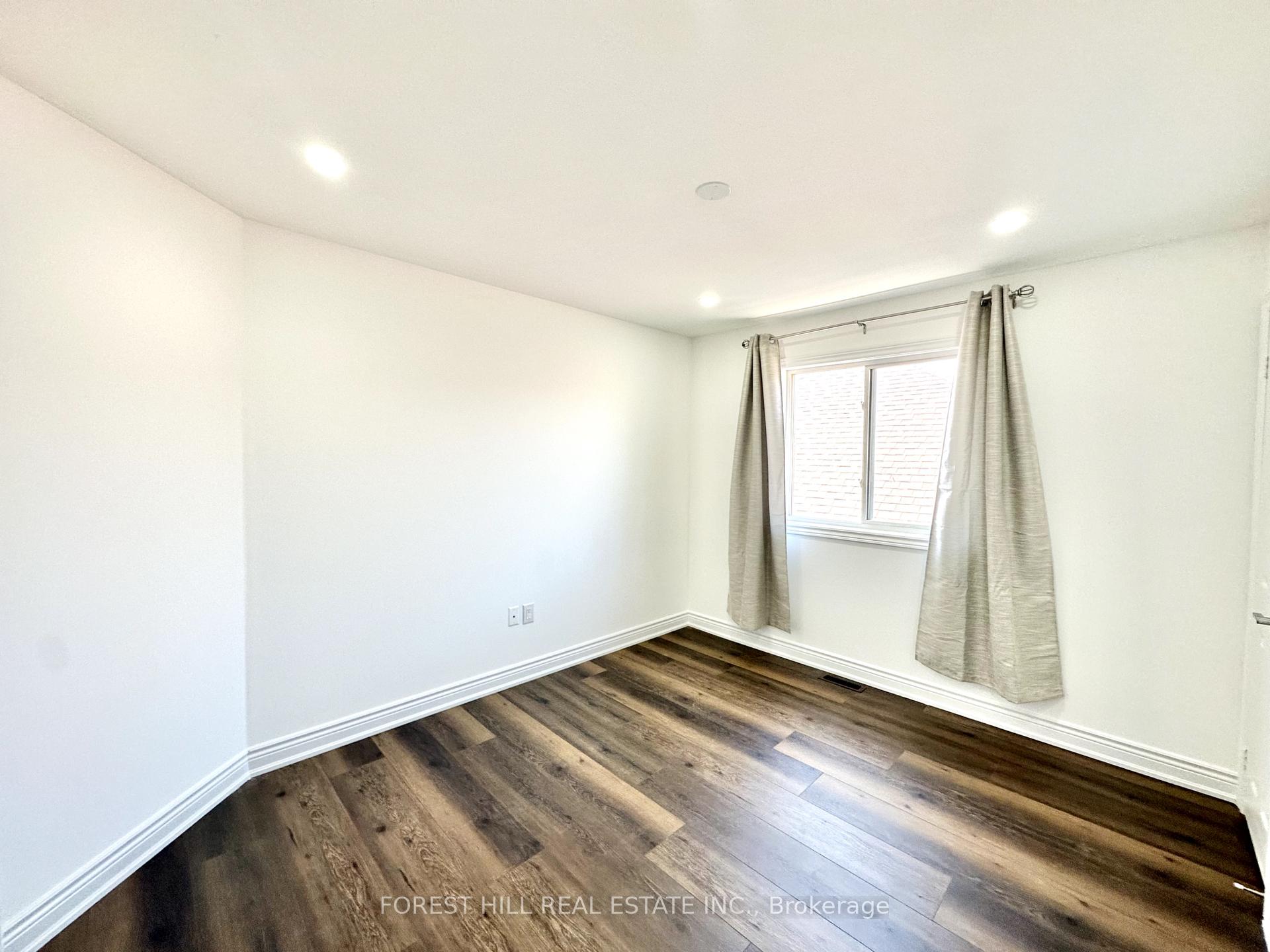 Photo 17 of 237 Fleming Drive, Milton, Dempsey — HOMEH
