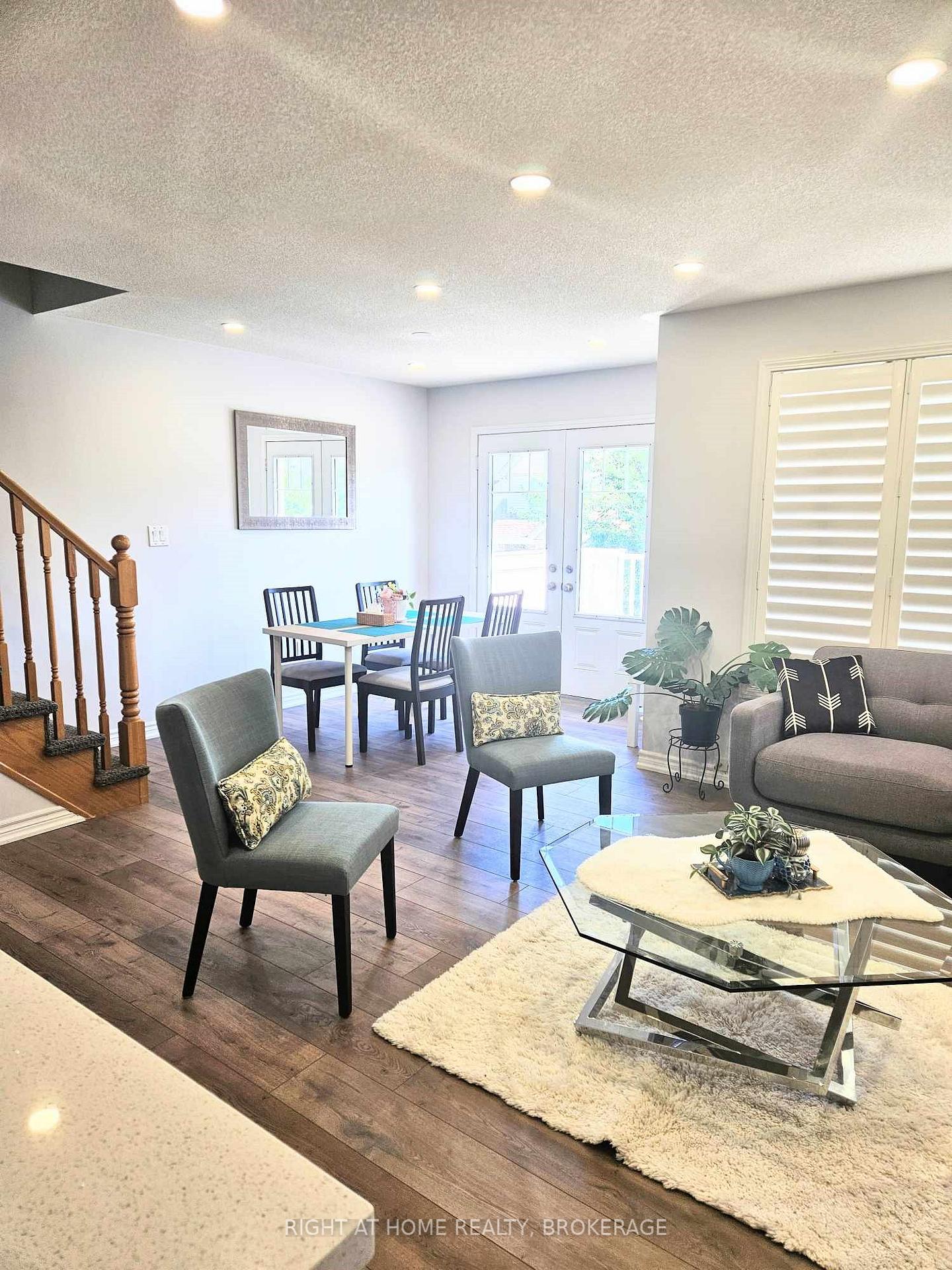 Photo 12 of 235 Schreyer Crescent, Milton, Harrison — HOMEH