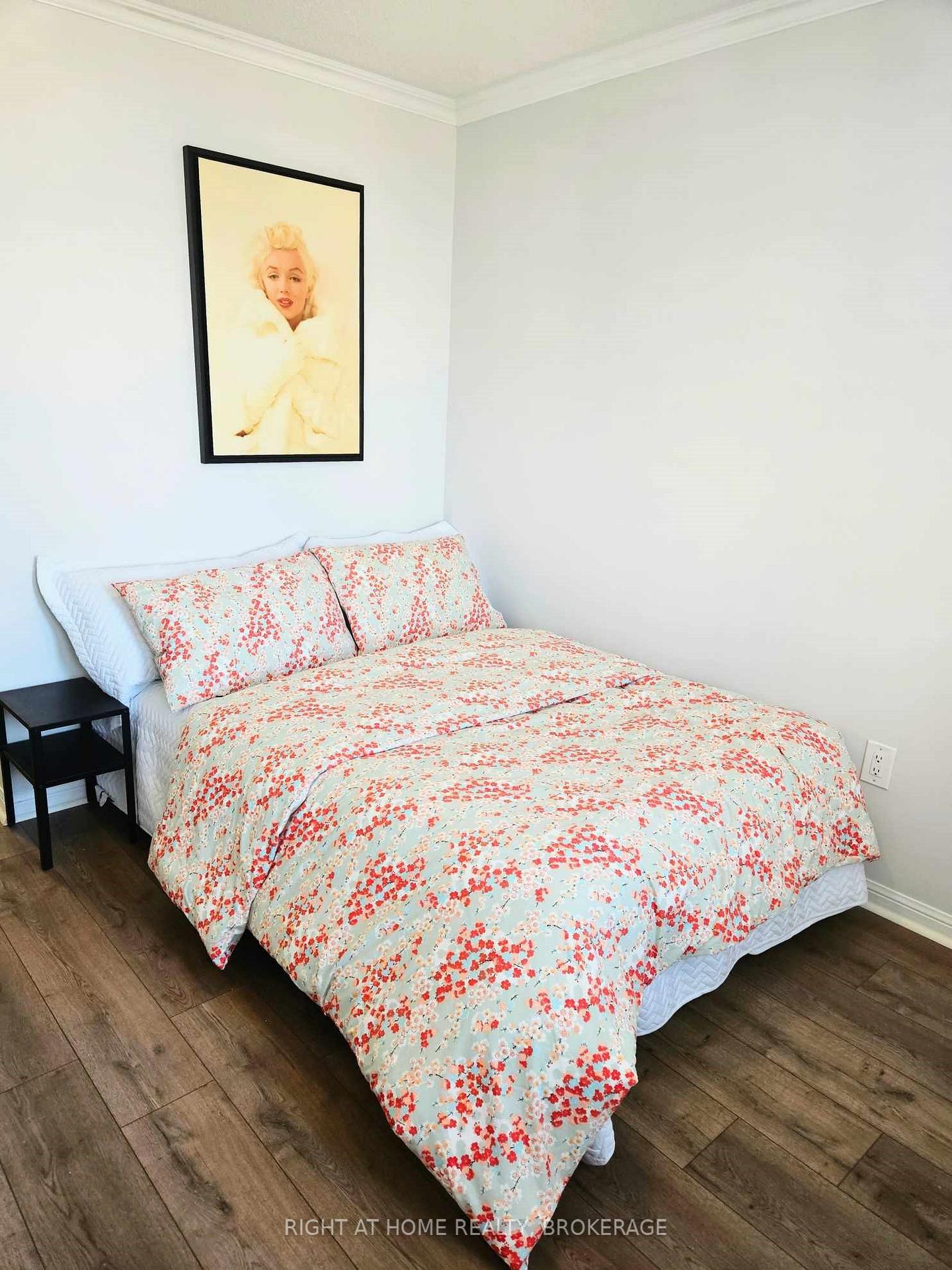 Photo 26 of 235 Schreyer Crescent, Milton, Harrison — HOMEH