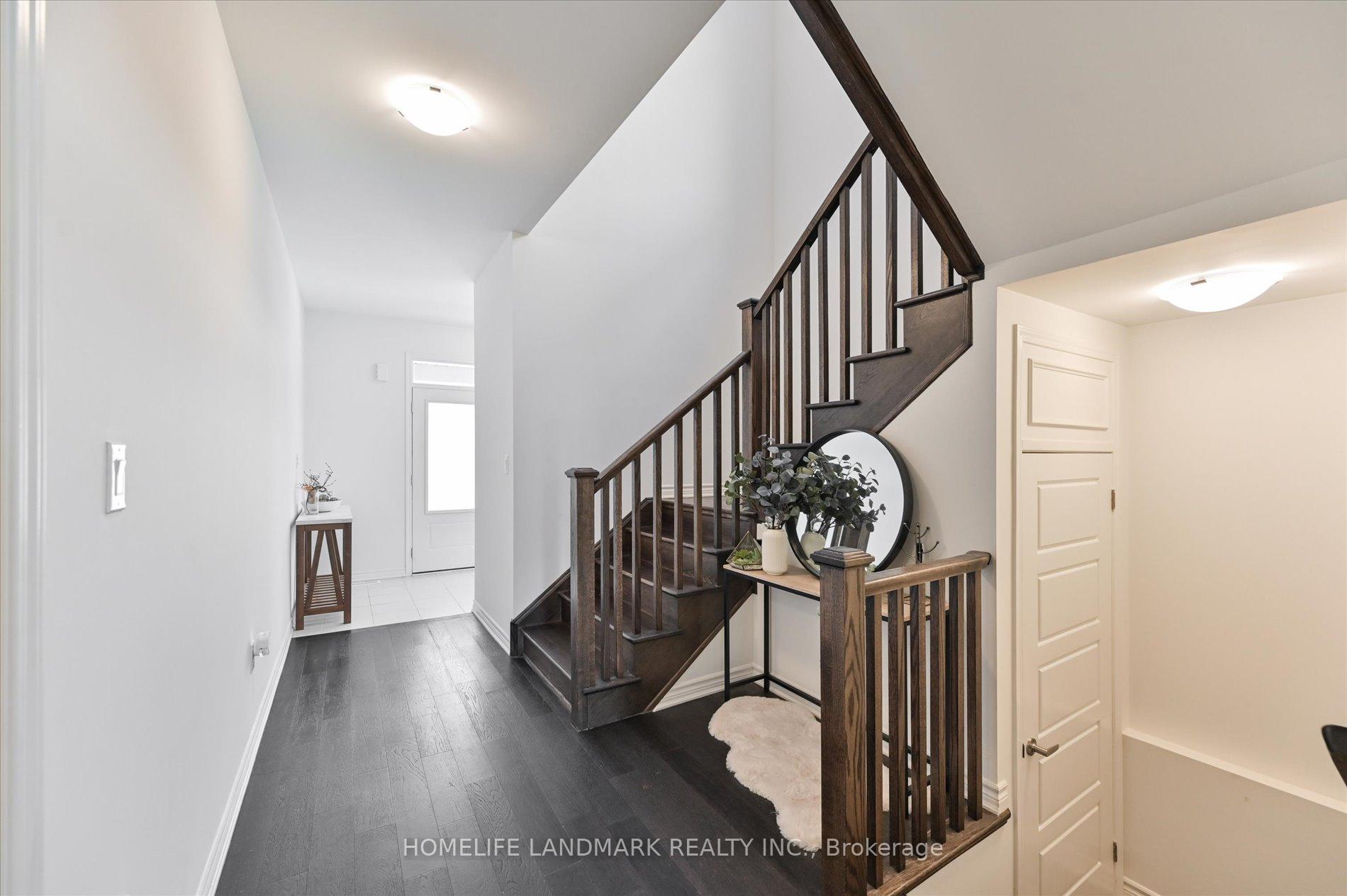 Photo 6 of 1237 Muskoka Heights, Milton, Bowes — HOMEH