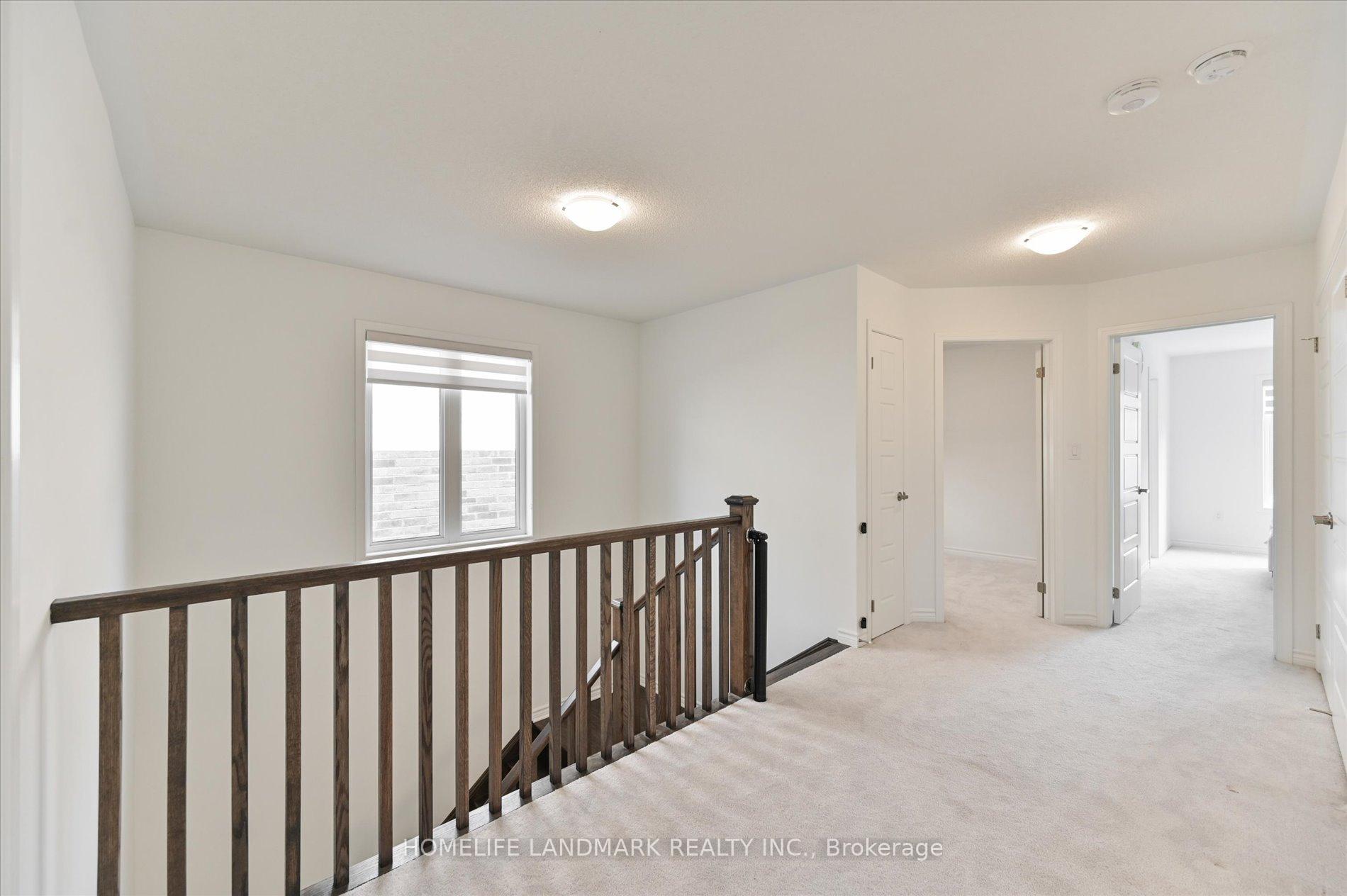 Photo 16 of 1237 Muskoka Heights, Milton, Bowes — HOMEH