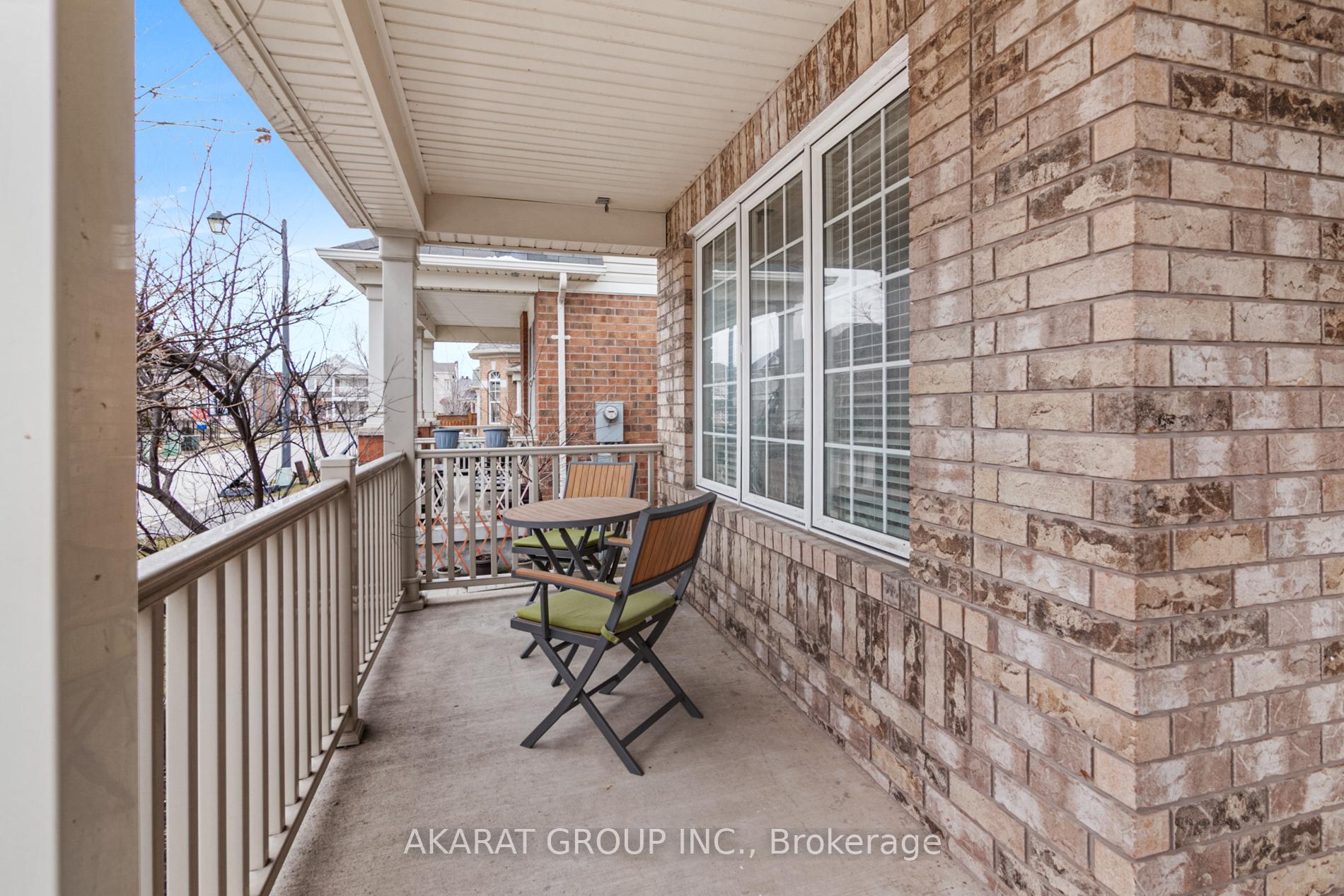 Photo 2 of 608 Brothers Crescent, Milton, Coates — HOMEH