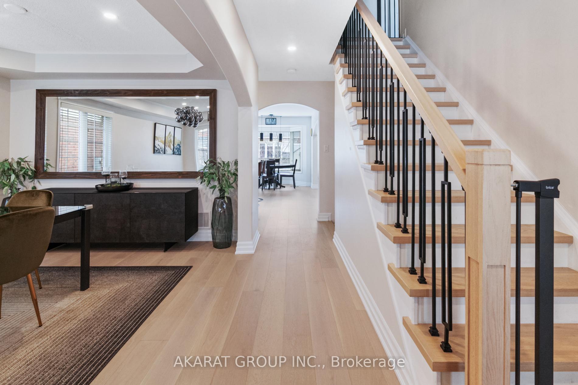 Photo 3 of 608 Brothers Crescent, Milton, Coates — HOMEH