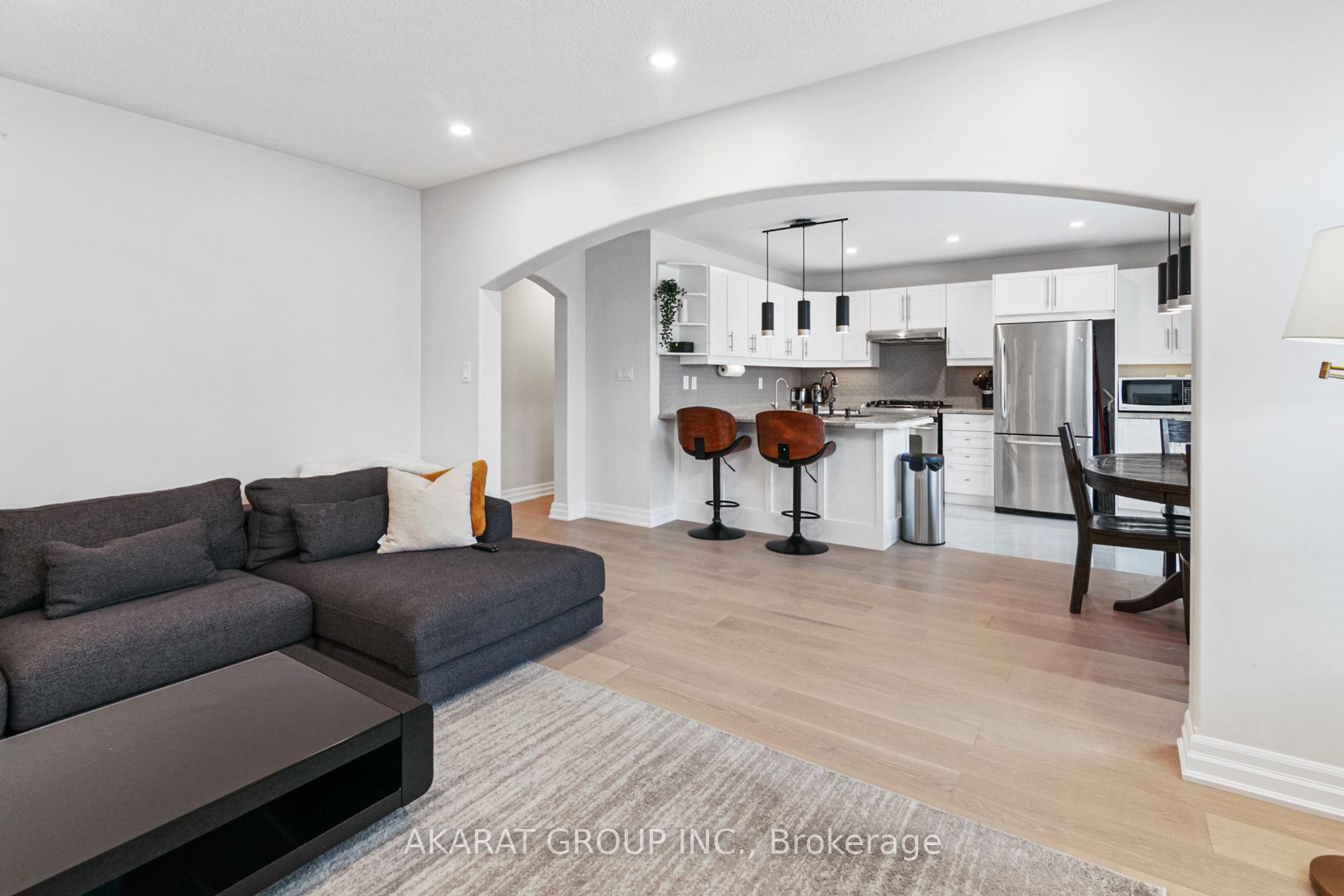 Photo 12 of 608 Brothers Crescent, Milton, Coates — HOMEH