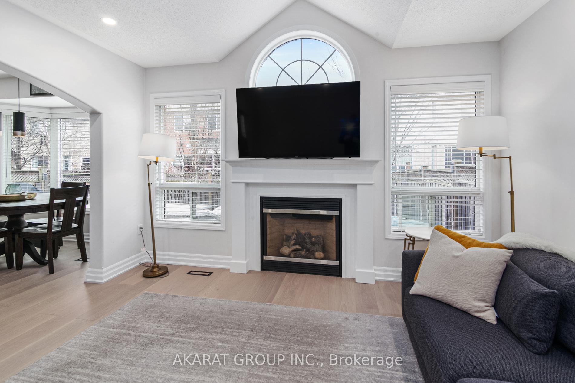 Photo 15 of 608 Brothers Crescent, Milton, Coates — HOMEH