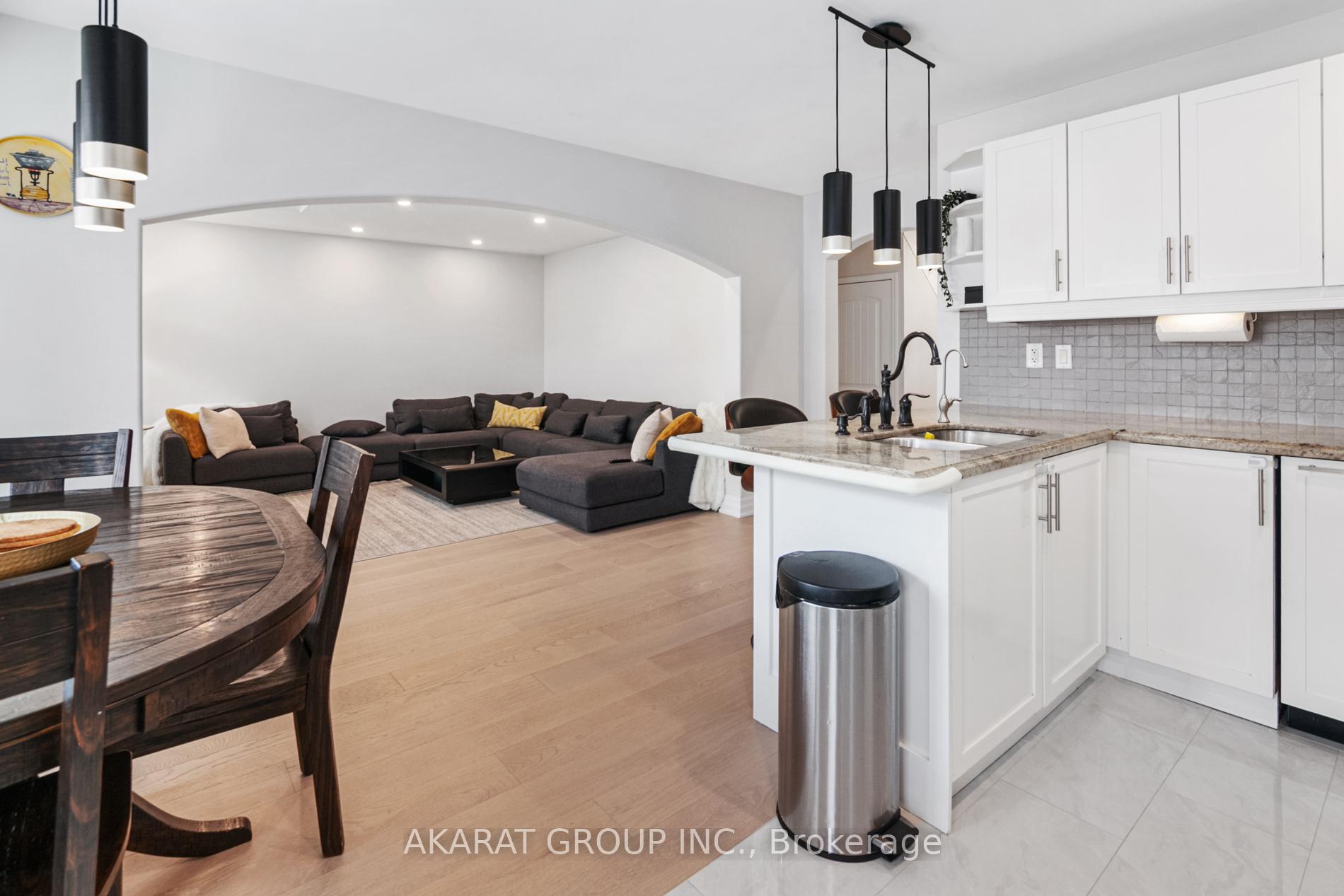 Photo 19 of 608 Brothers Crescent, Milton, Coates — HOMEH
