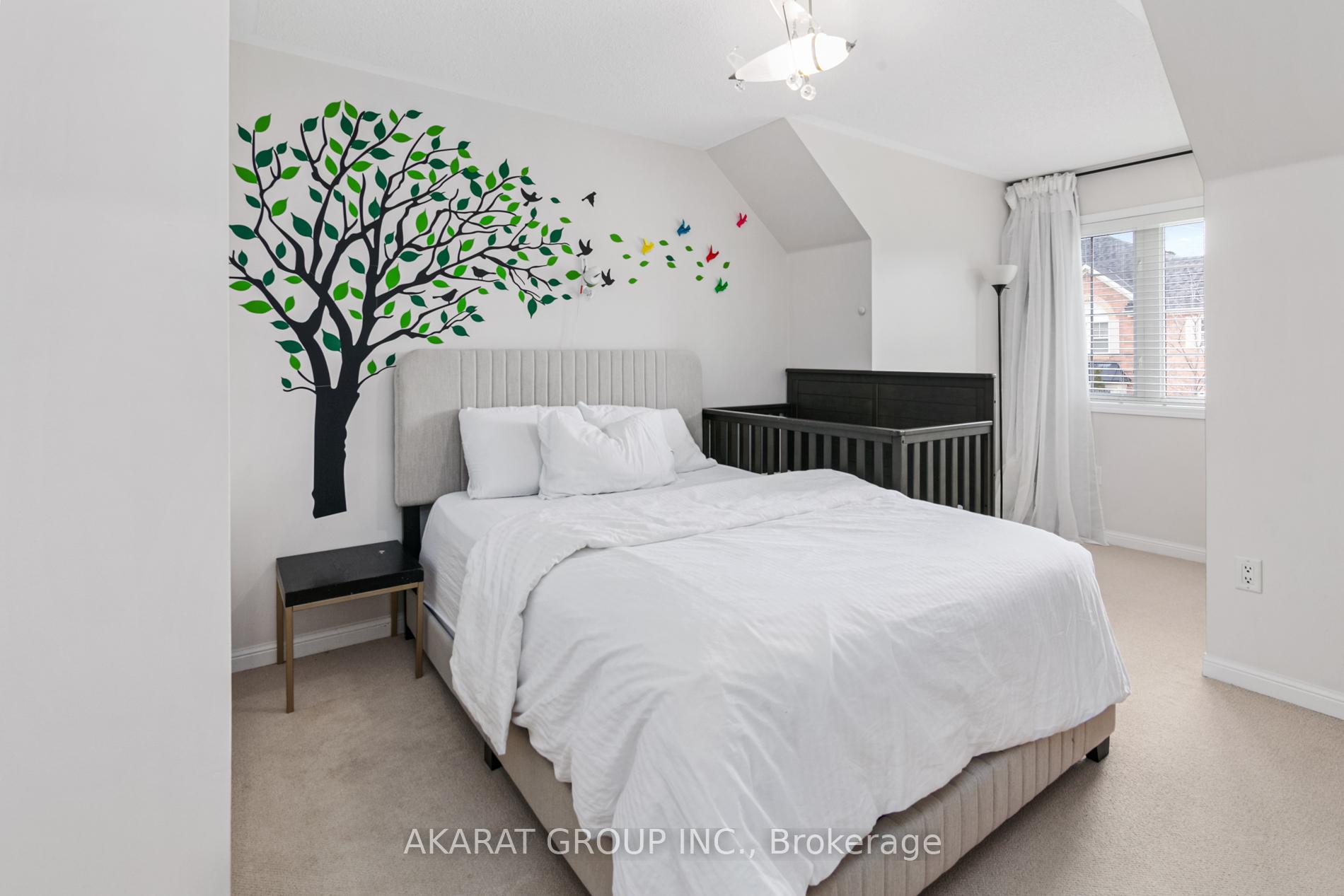 Photo 25 of 608 Brothers Crescent, Milton, Coates — HOMEH