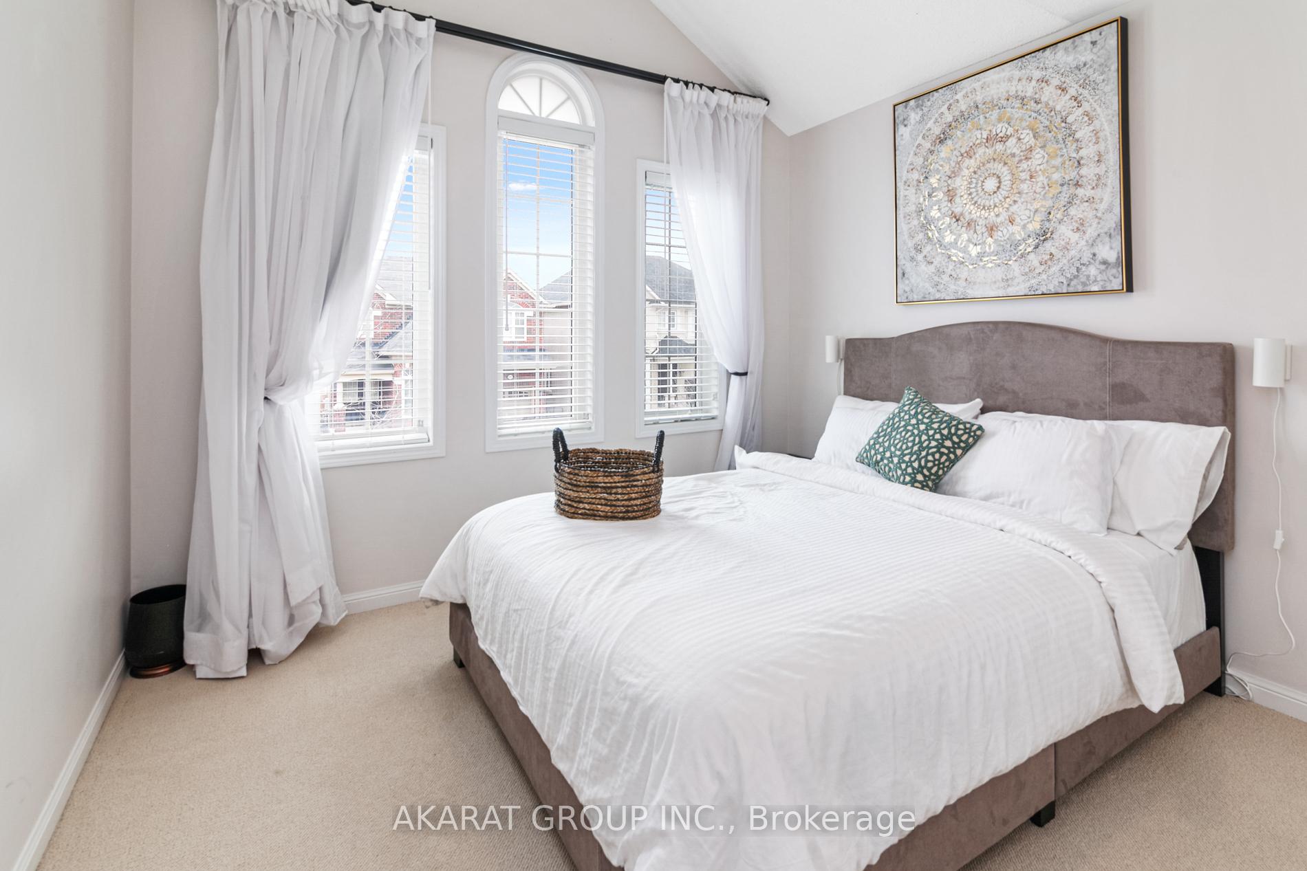 Photo 26 of 608 Brothers Crescent, Milton, Coates — HOMEH
