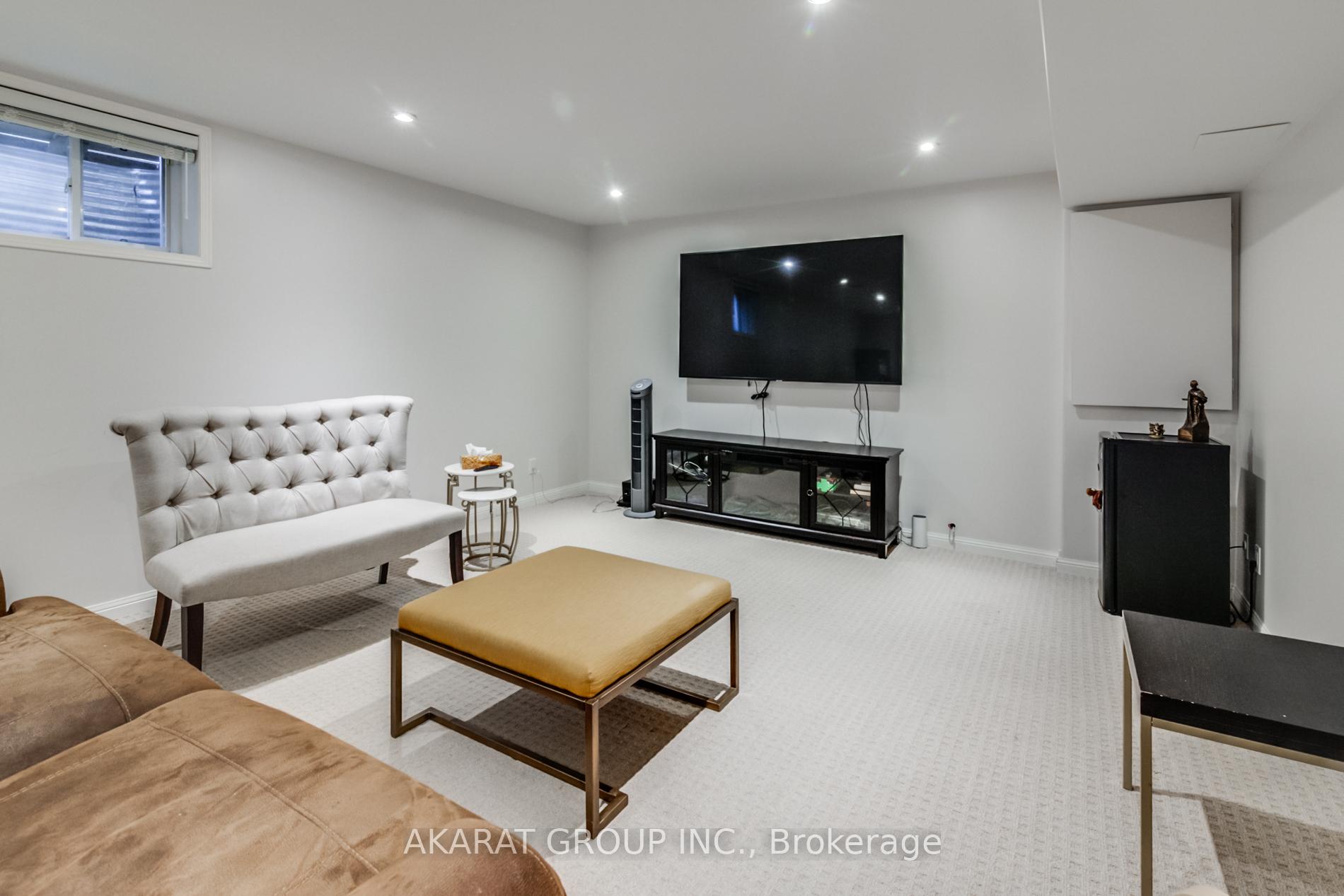Photo 36 of 608 Brothers Crescent, Milton, Coates — HOMEH