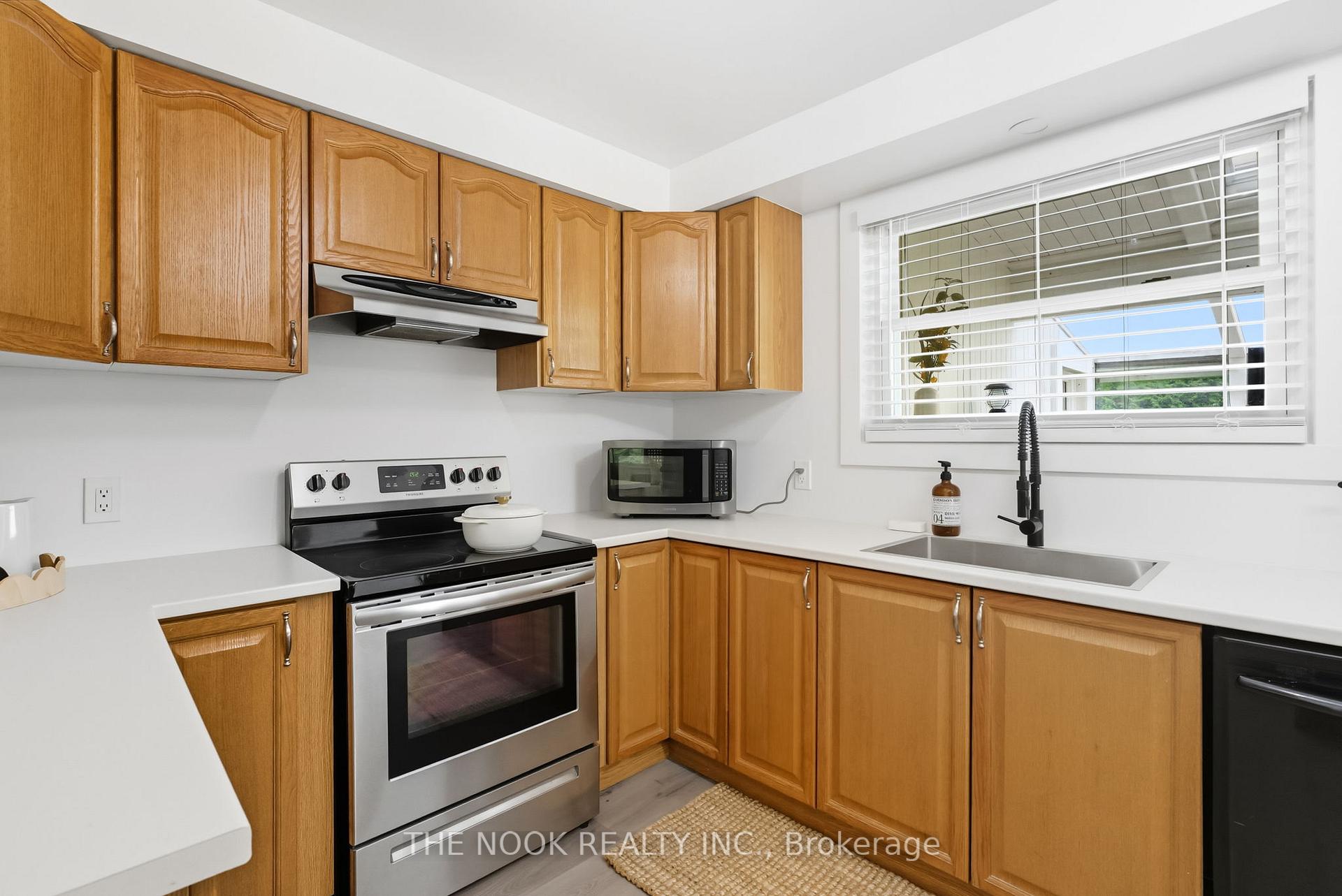 Photo 15 of 99 Eighth Street, Brock, Beaverton — HOMEH