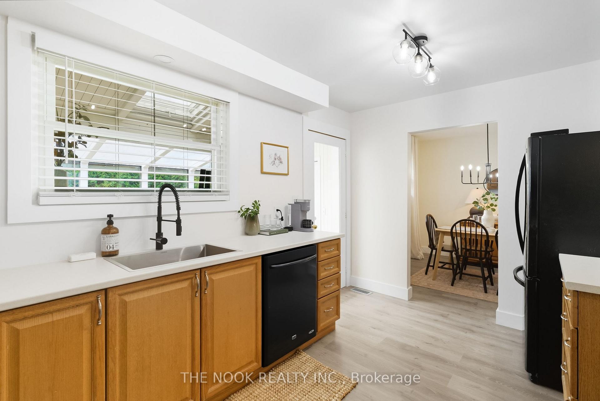 Photo 20 of 99 Eighth Street, Brock, Beaverton — HOMEH
