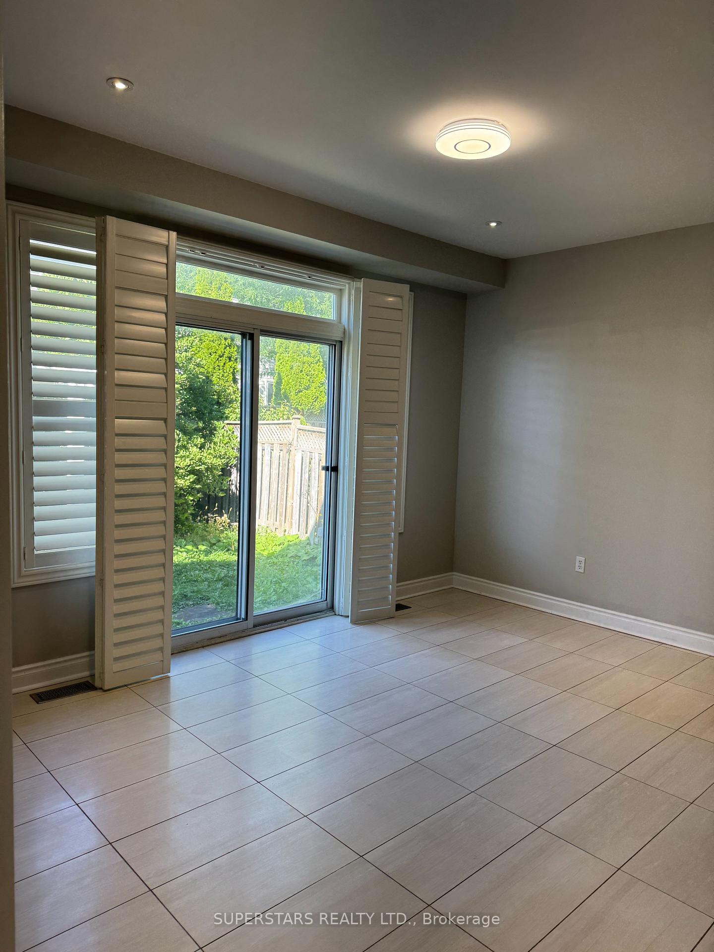 Photo 6 of 172 Borealis Avenue, Aurora, Bayview Northeast — HOMEH