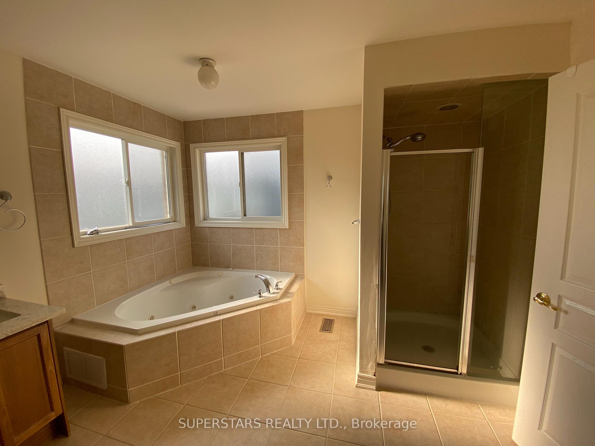 Photo 14 of 172 Borealis Avenue, Aurora, Bayview Northeast — HOMEH