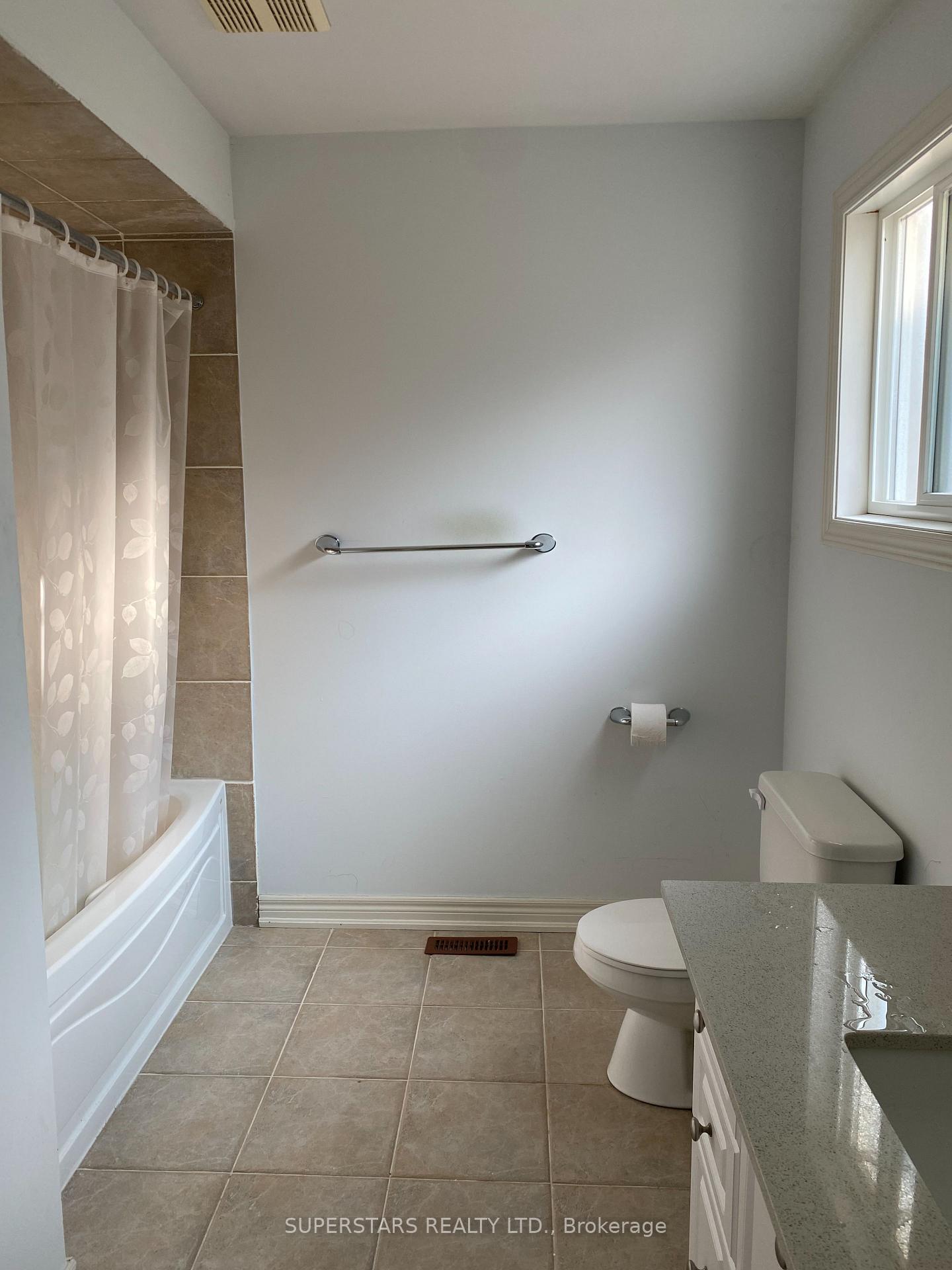 Photo 18 of 172 Borealis Avenue, Aurora, Bayview Northeast — HOMEH