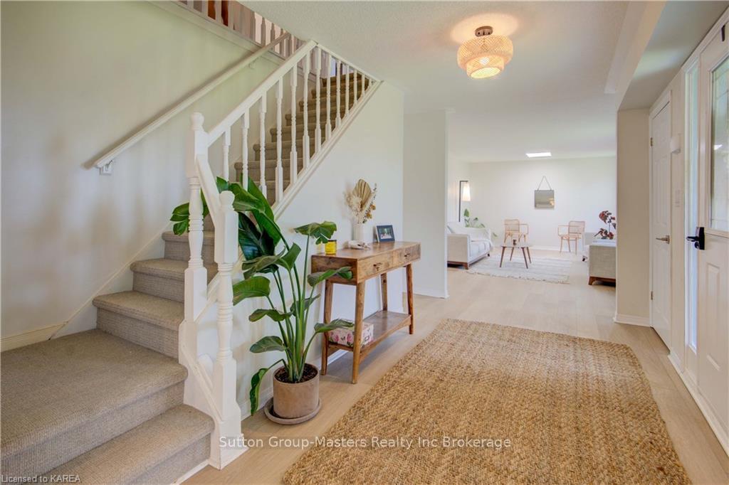 Photo 18 of 2130 Arne Crescent, Kingston, City North of 401 — HOMEH