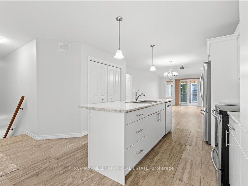 Photo 4 of 12 Mavis Way, Belleville, Belleville Ward — HOMEH