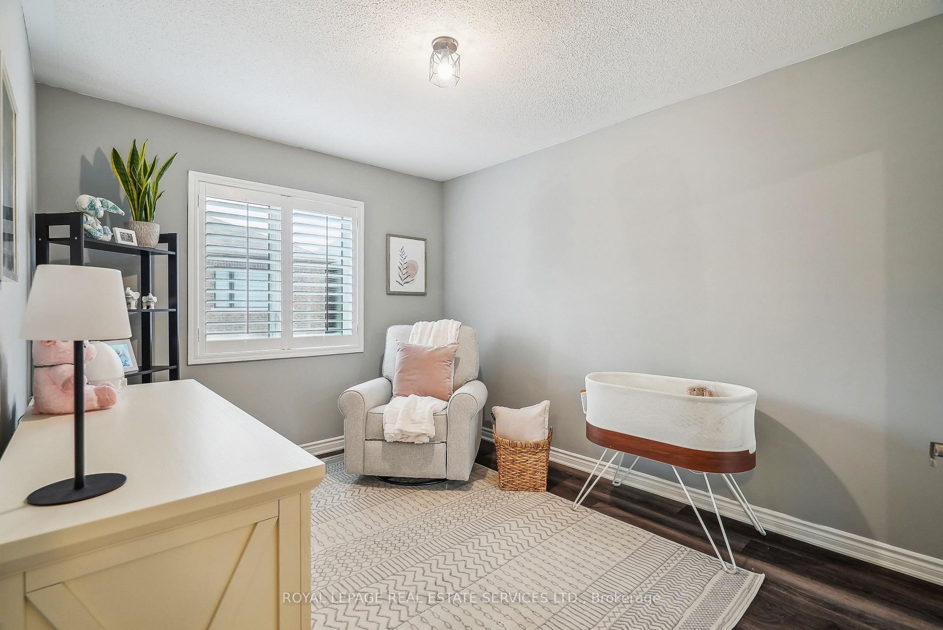 Photo 24 of 1300 Sycamore Gardens, Milton, Cobban — HOMEH