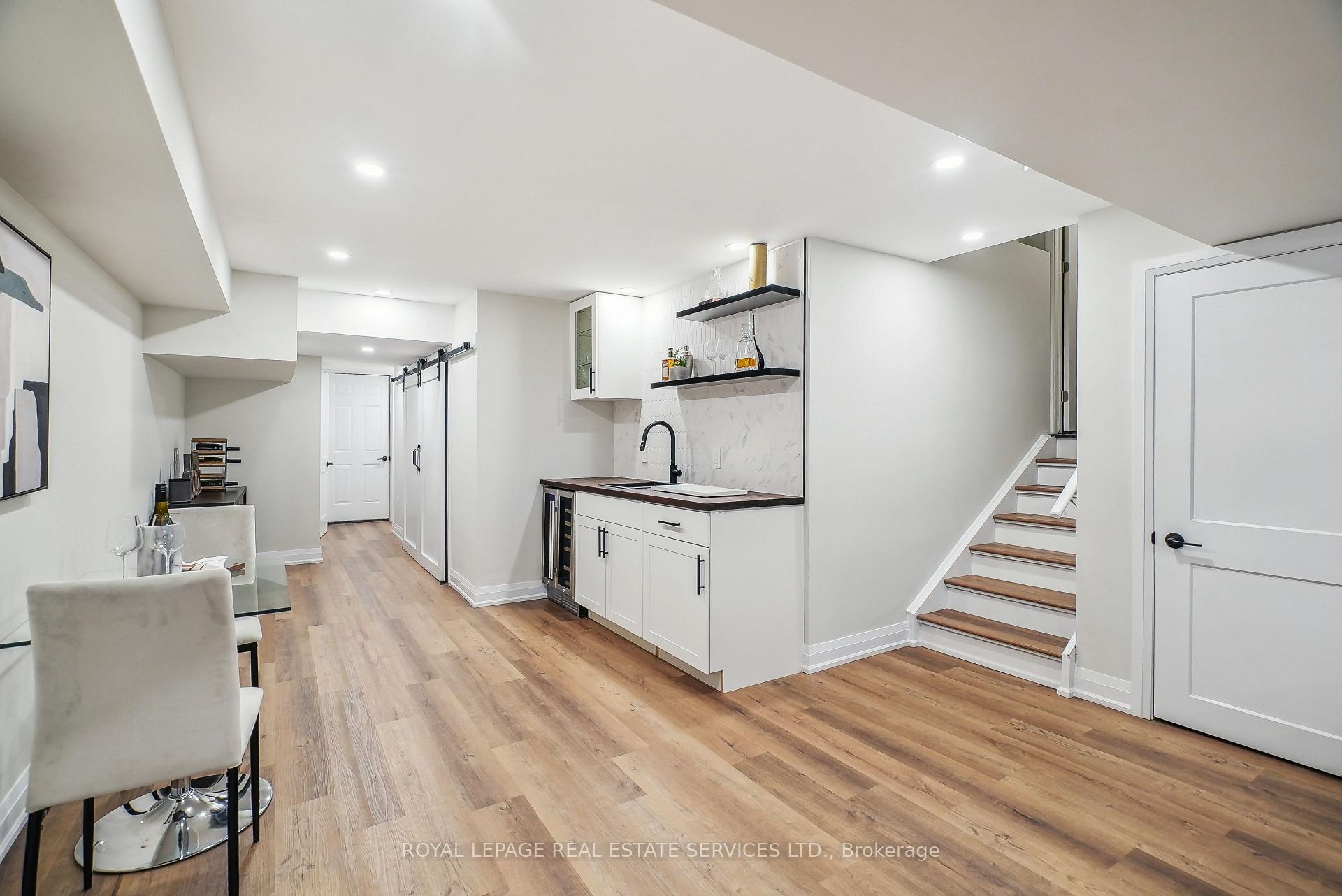 Photo 28 of 1300 Sycamore Gardens, Milton, Cobban — HOMEH