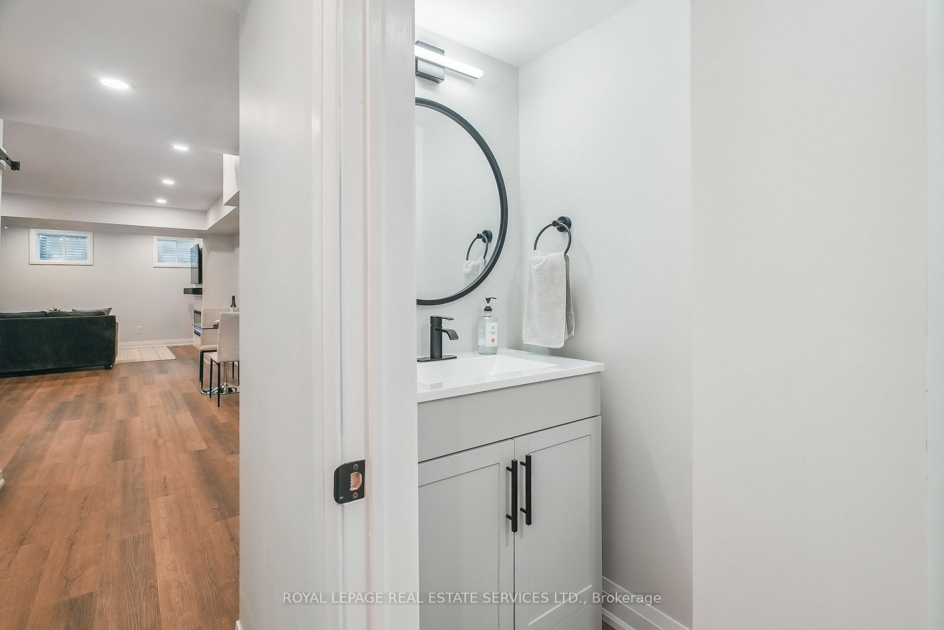 Photo 29 of 1300 Sycamore Gardens, Milton, Cobban — HOMEH