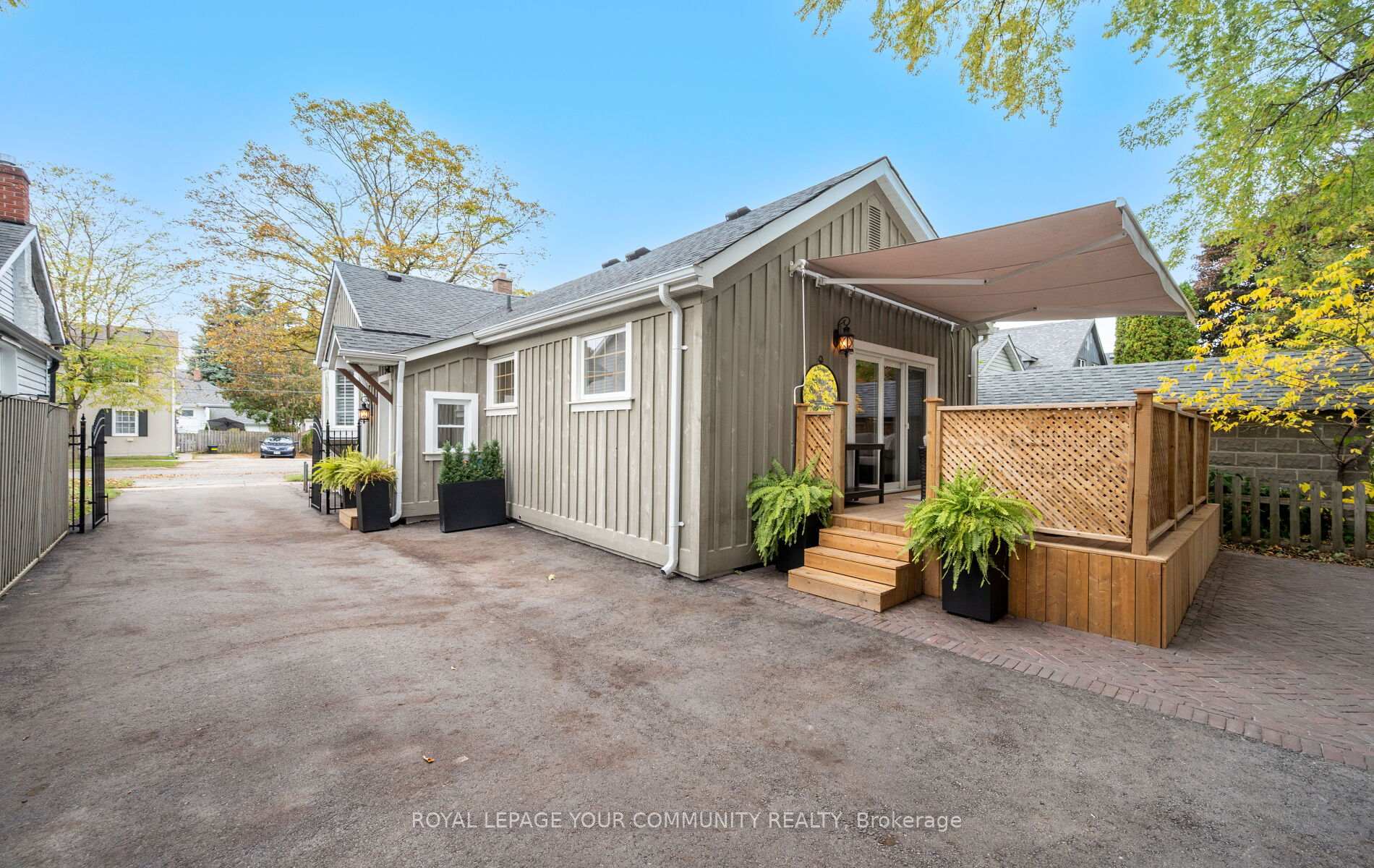 Photo 24 of 43 Wells Street, Aurora, Aurora Village — HOMEH