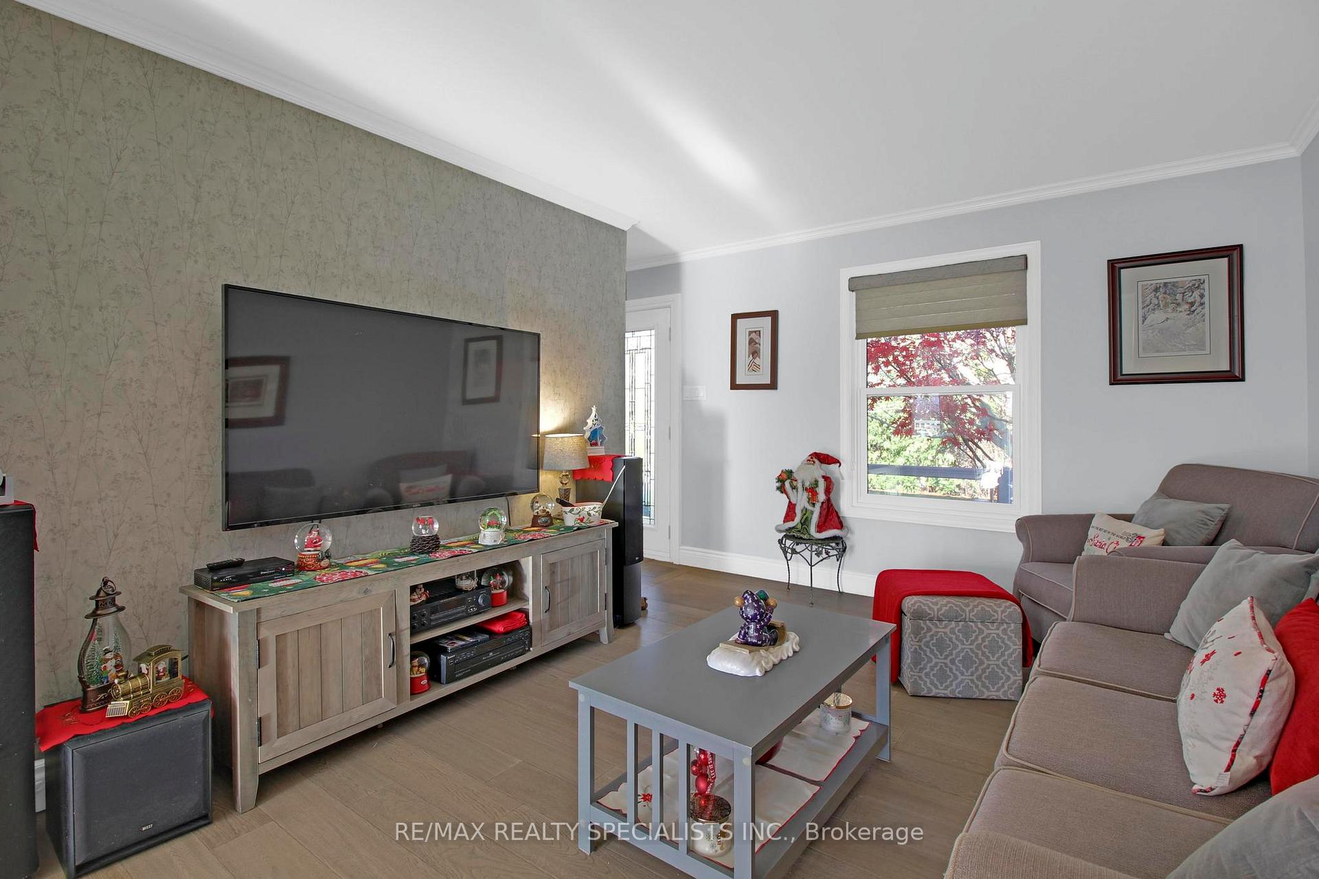 Photo 7 of 11044 1st Line, Milton, Moffat — HOMEH