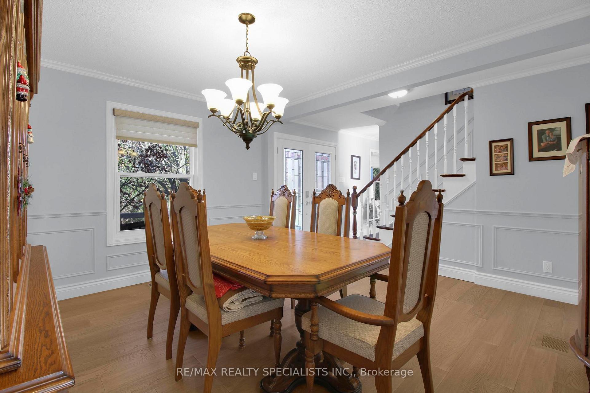 Photo 10 of 11044 1st Line, Milton, Moffat — HOMEH