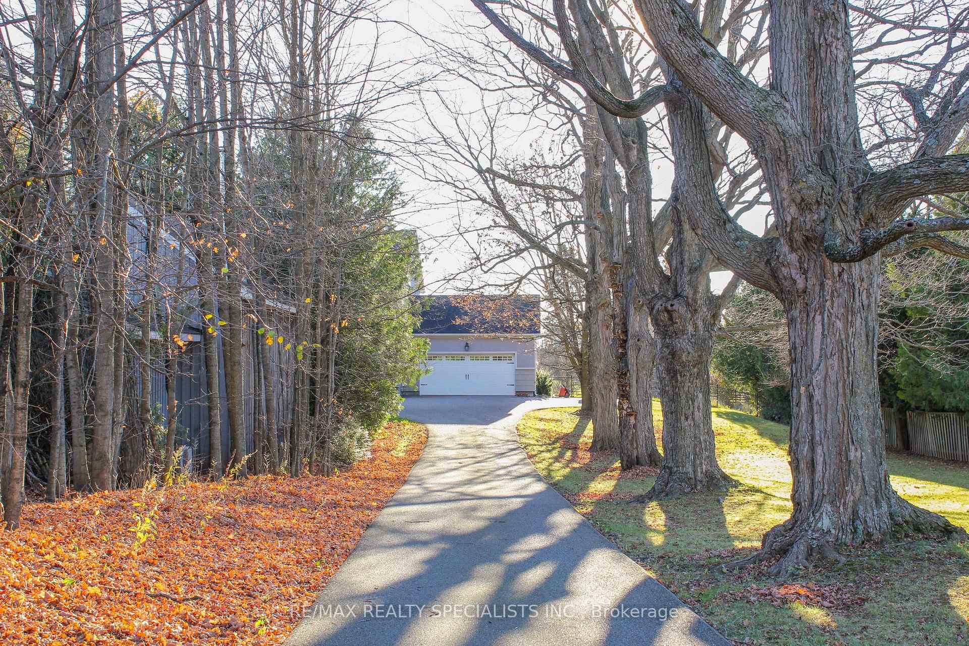 Photo 39 of 11044 1st Line, Milton, Moffat — HOMEH