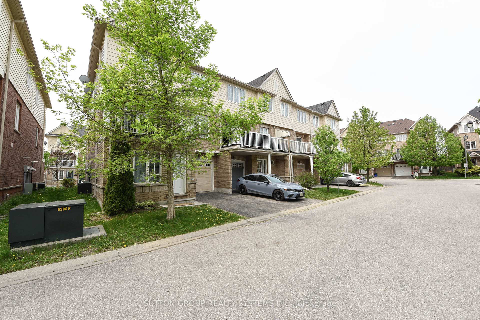 Photo 2 of Unit 92, 620 Ferguson Drive, Milton, Beaty — HOMEH