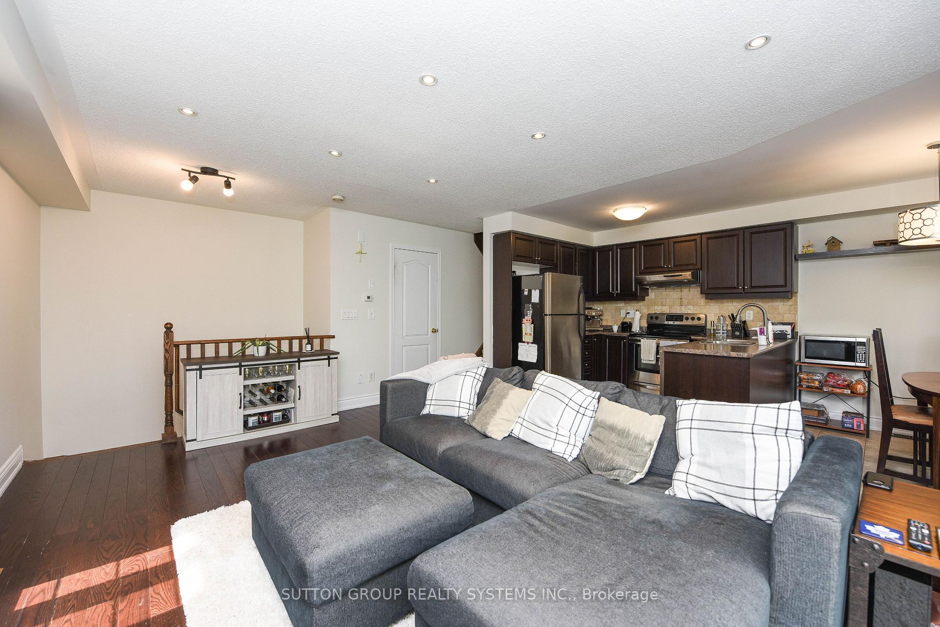 Photo 9 of Unit 92, 620 Ferguson Drive, Milton, Beaty — HOMEH