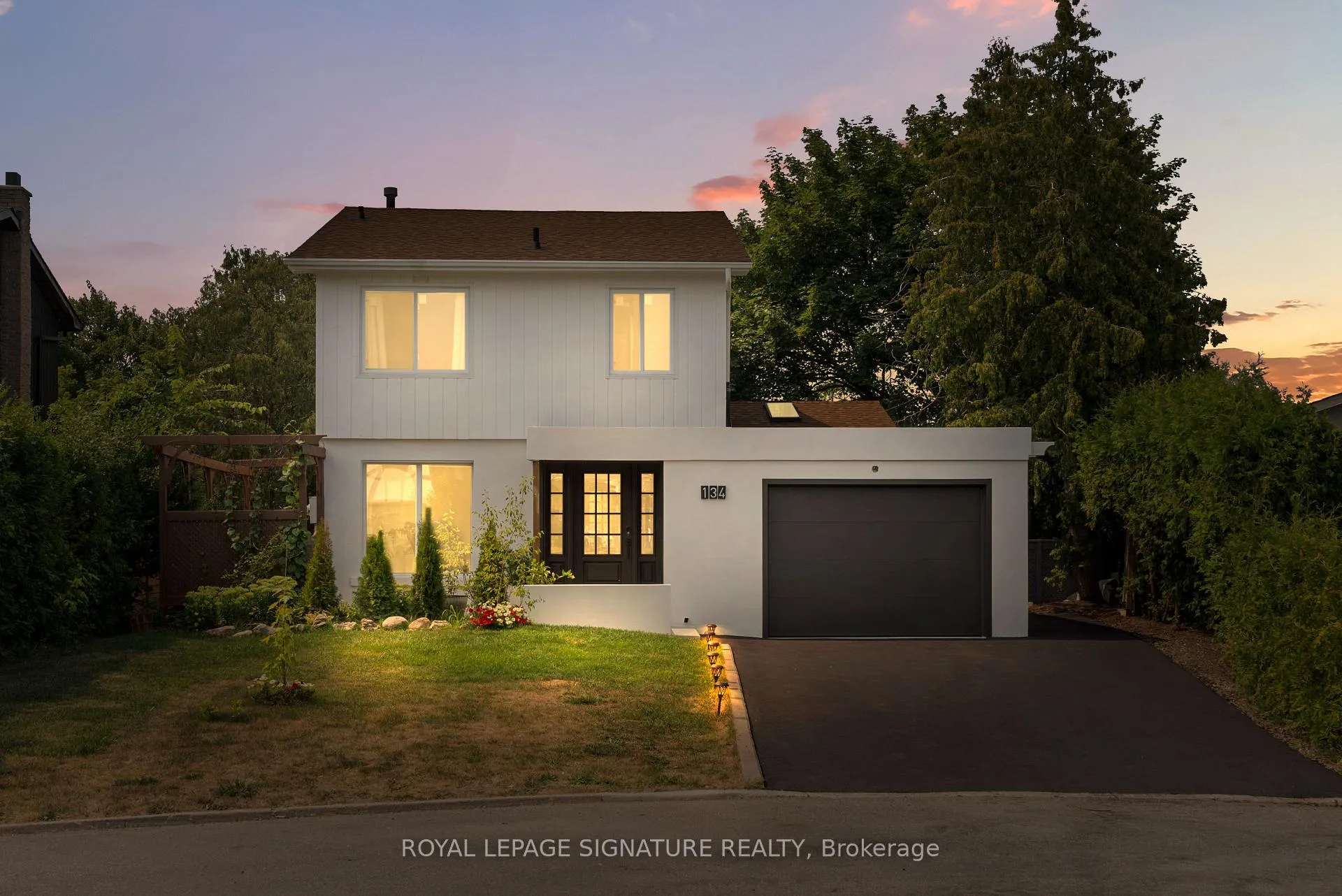 Photo 1 of 134 Ridgebank Court, Caledon, Bolton West — HOMEH