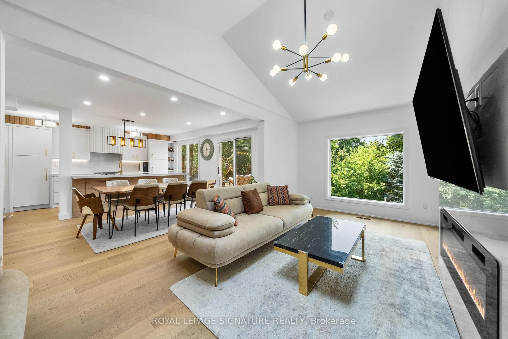 Photo 7 of 134 Ridgebank Court, Caledon, Bolton West — HOMEH